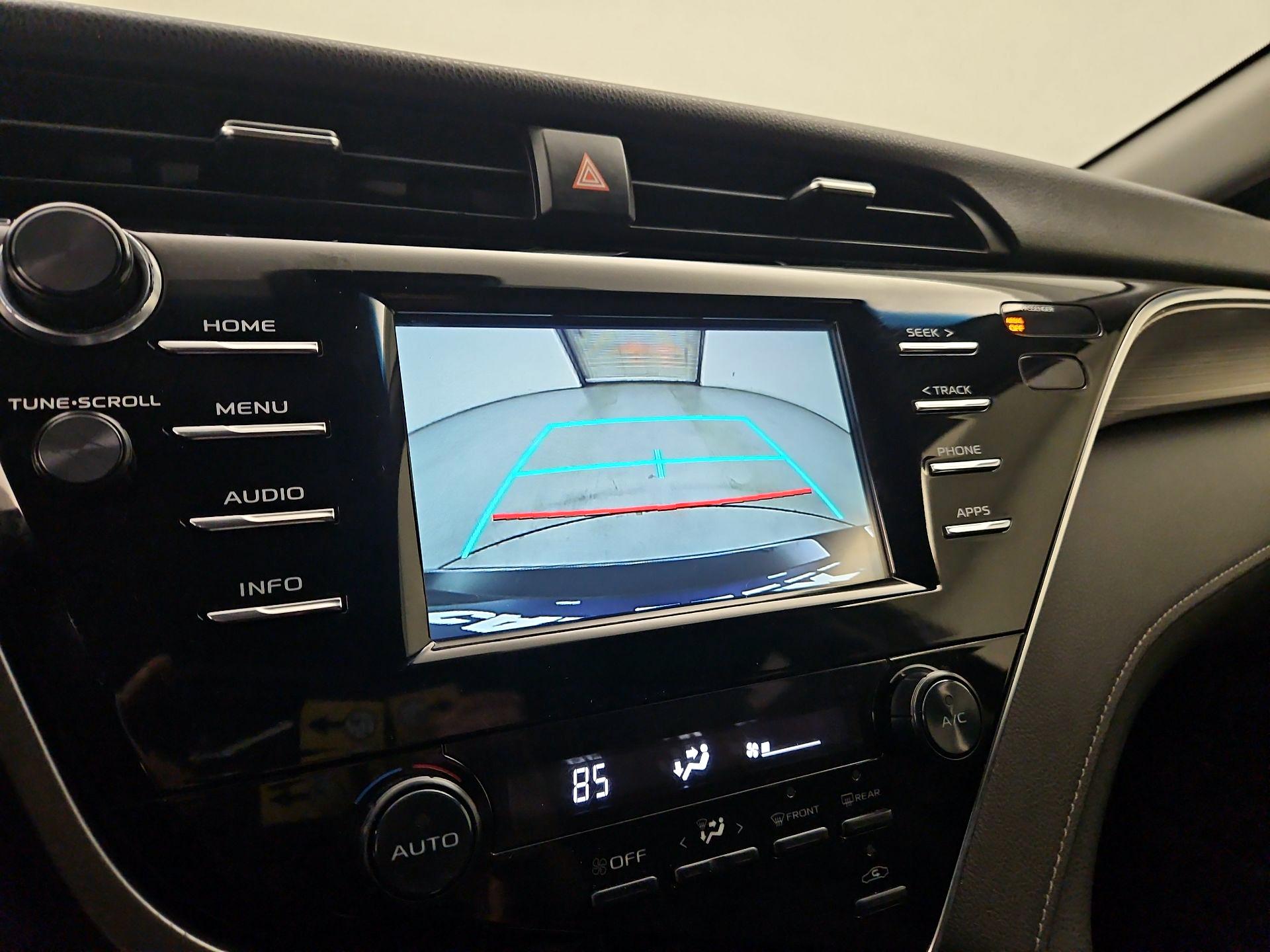 Thumbnail: 2018 Toyota Camry - 14