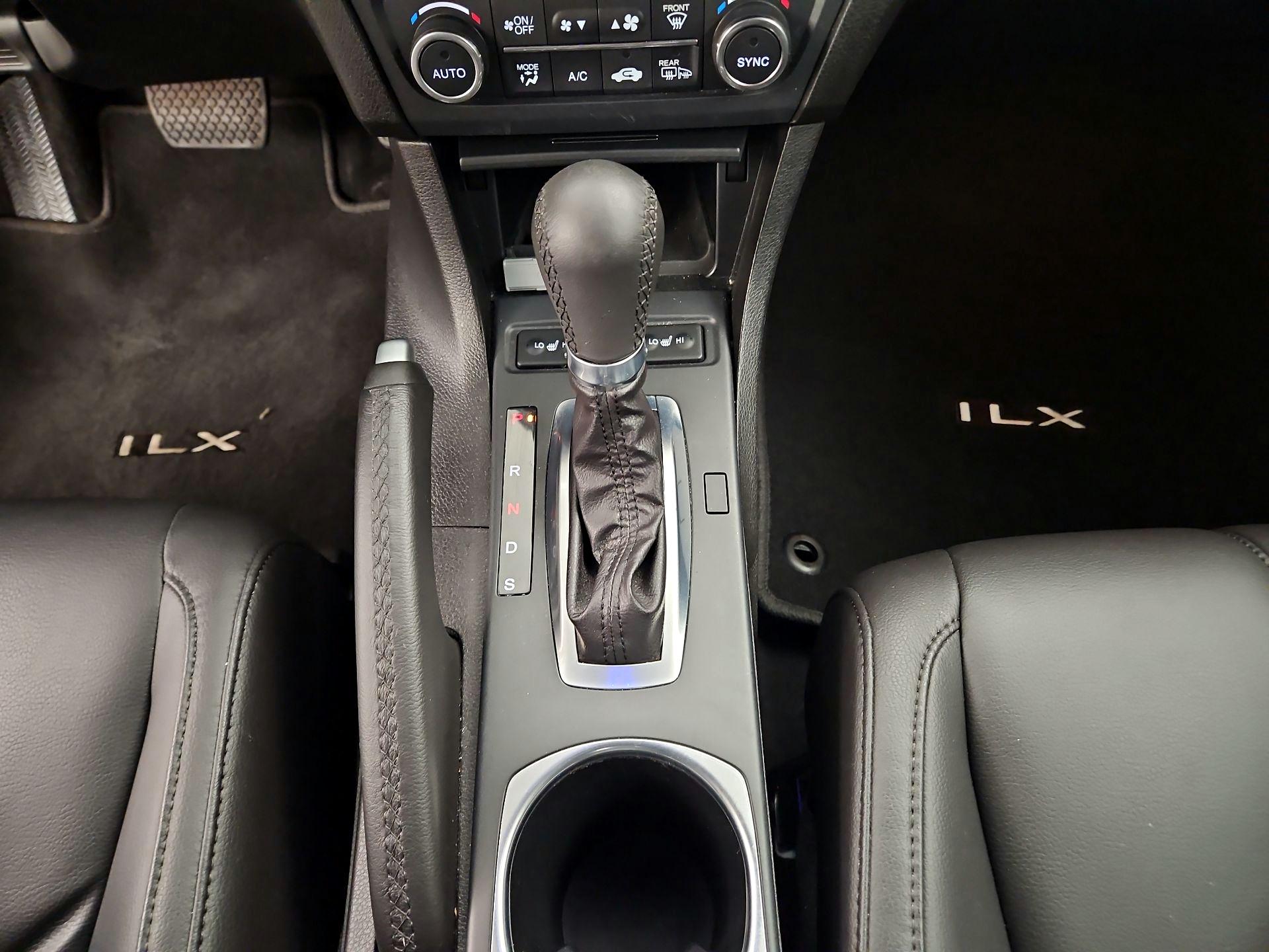 Thumbnail: 2021 Acura ILX - 17