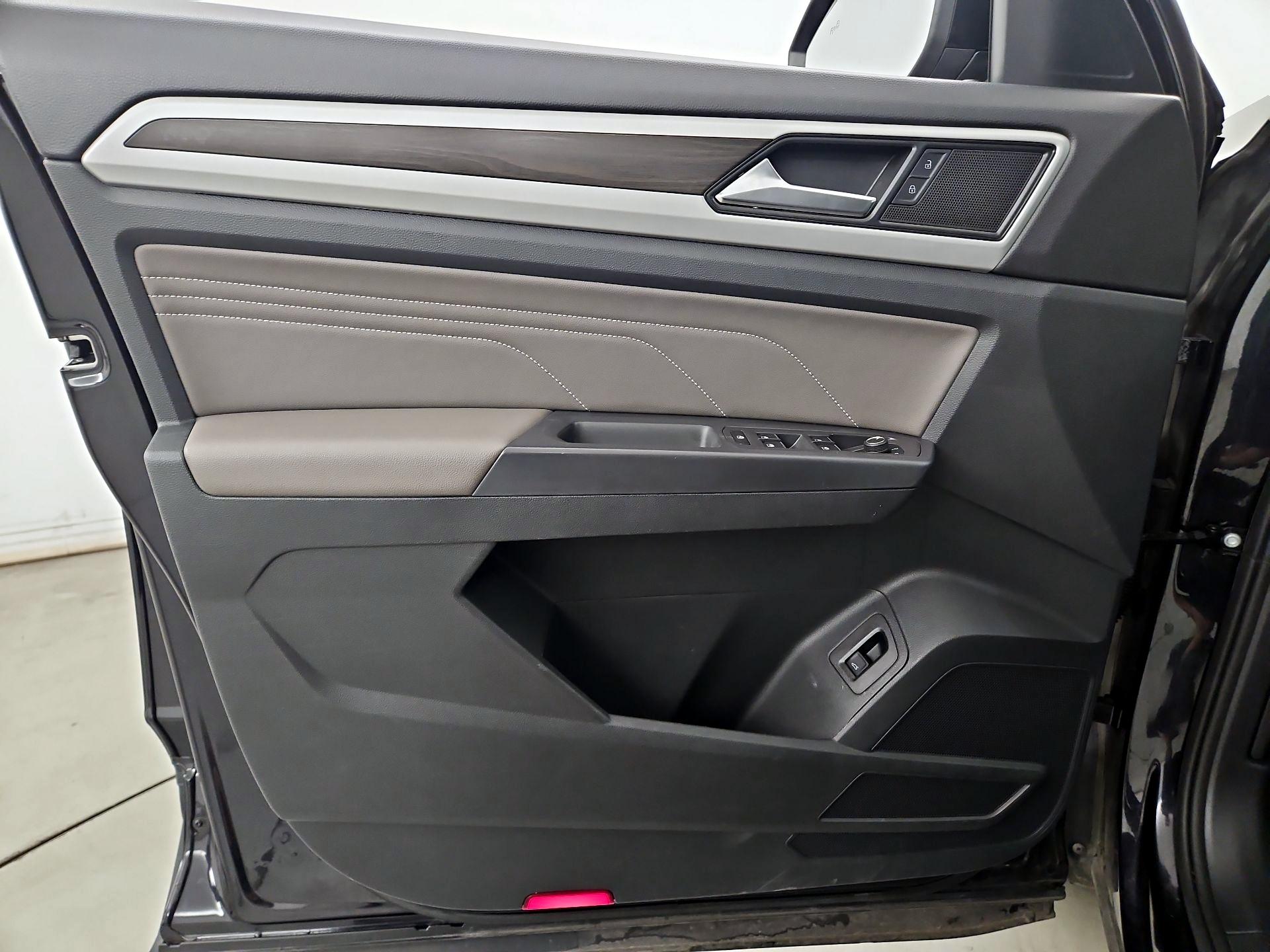 Thumbnail: 2021 Volkswagen Atlas - 12