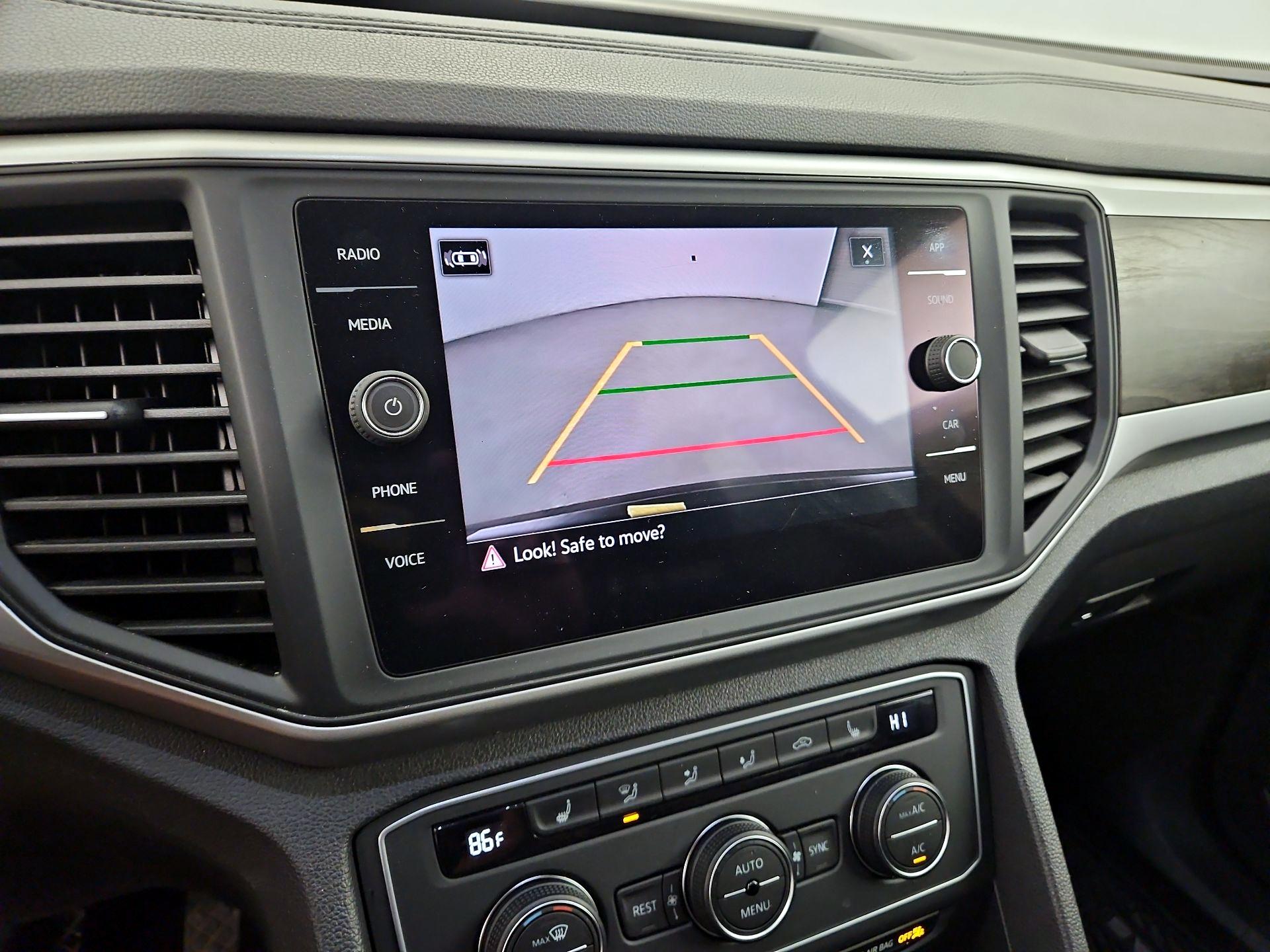 Thumbnail: 2021 Volkswagen Atlas - 14