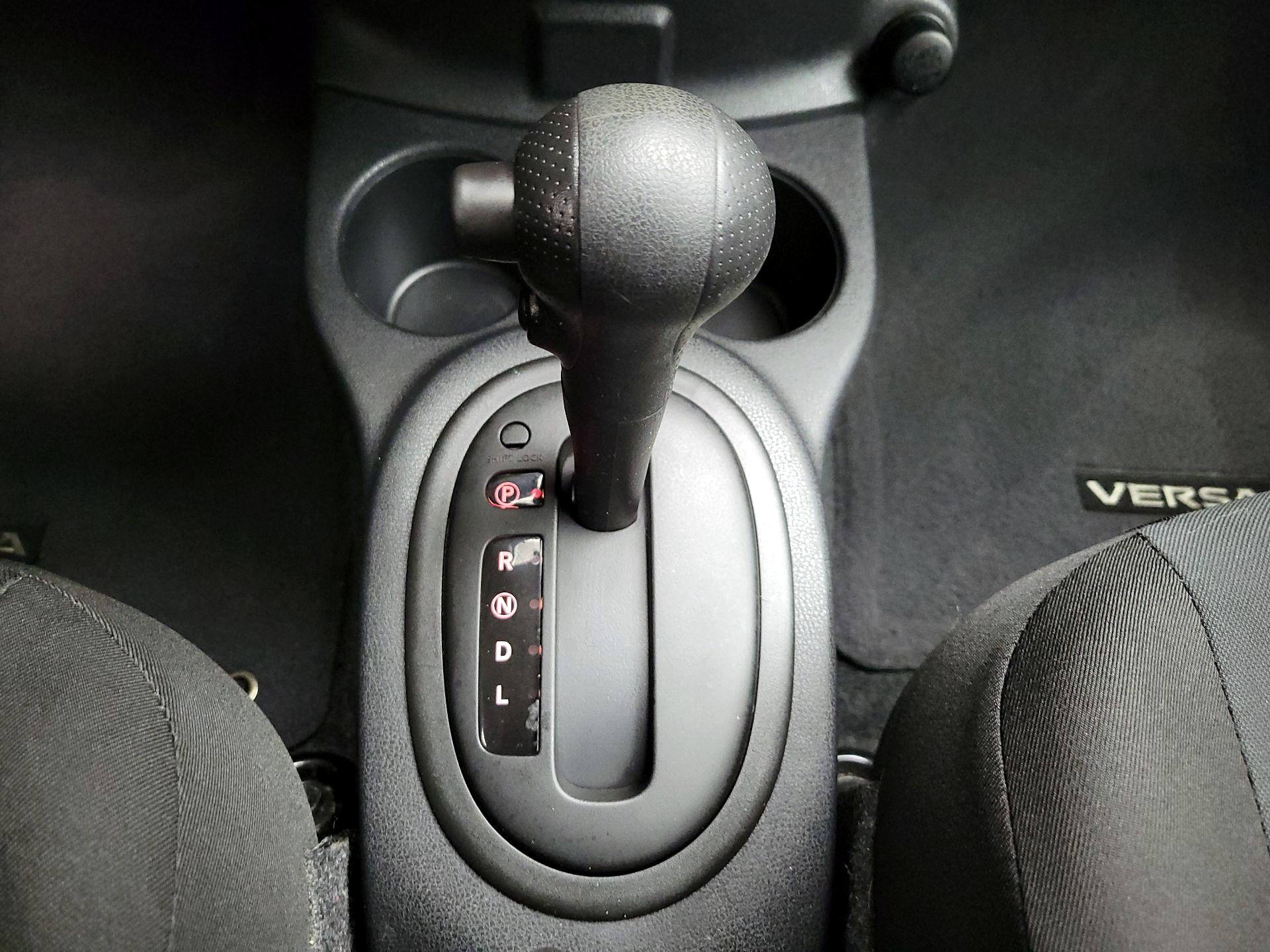 Thumbnail: 2018 Nissan Versa - 15