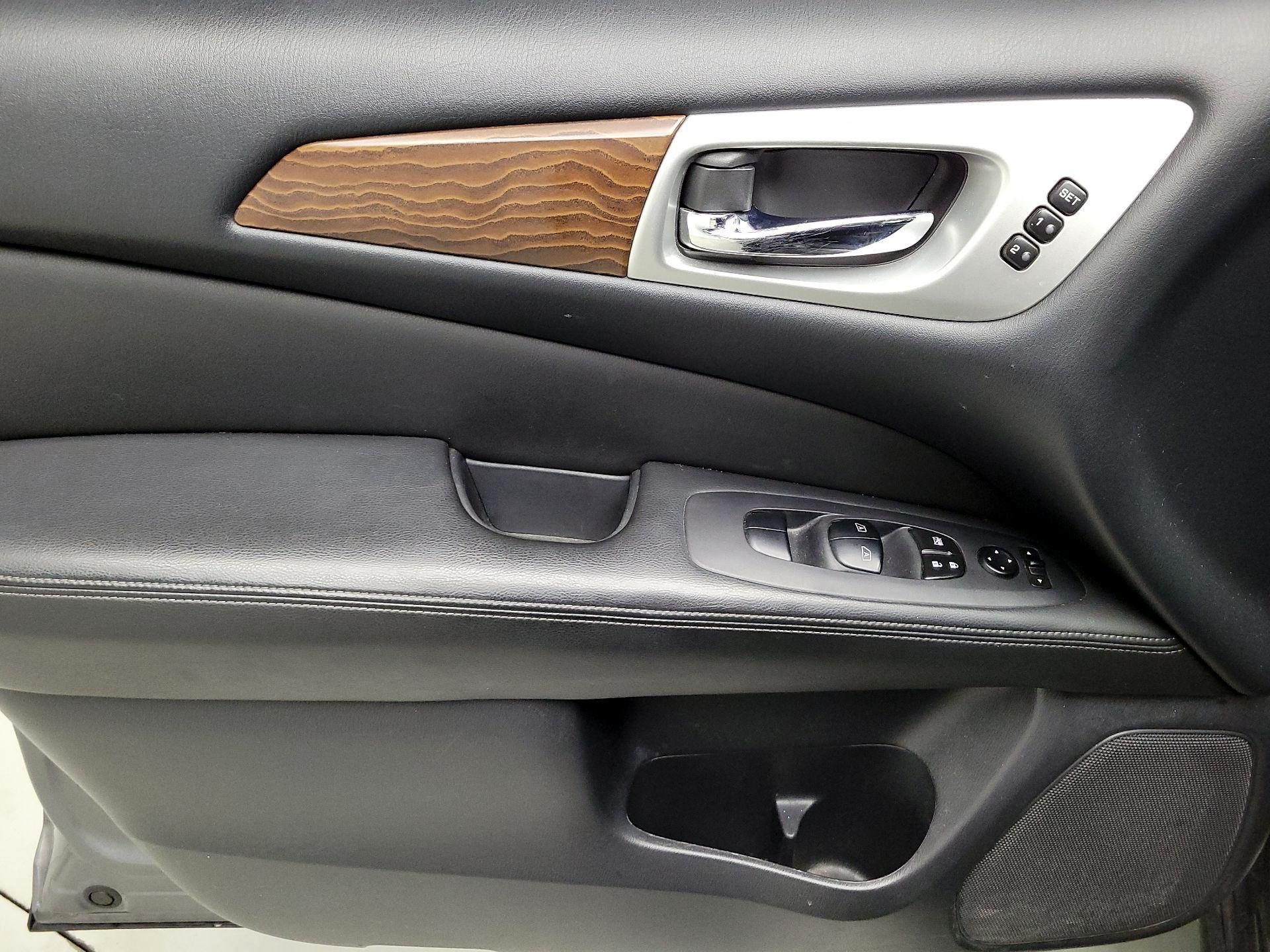 Thumbnail: 2018 Nissan Pathfinder - 12