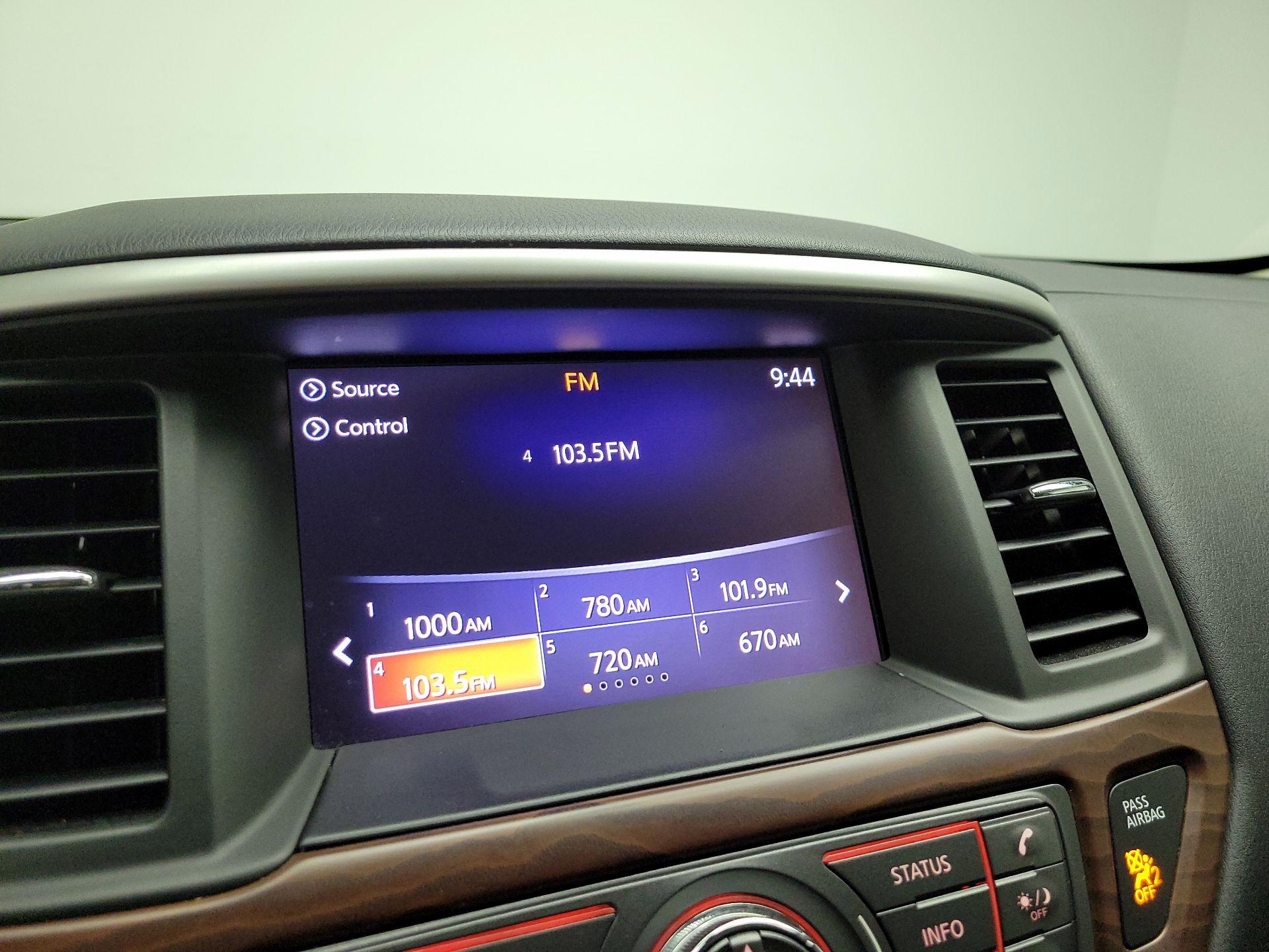 Thumbnail: 2018 Nissan Pathfinder - 16