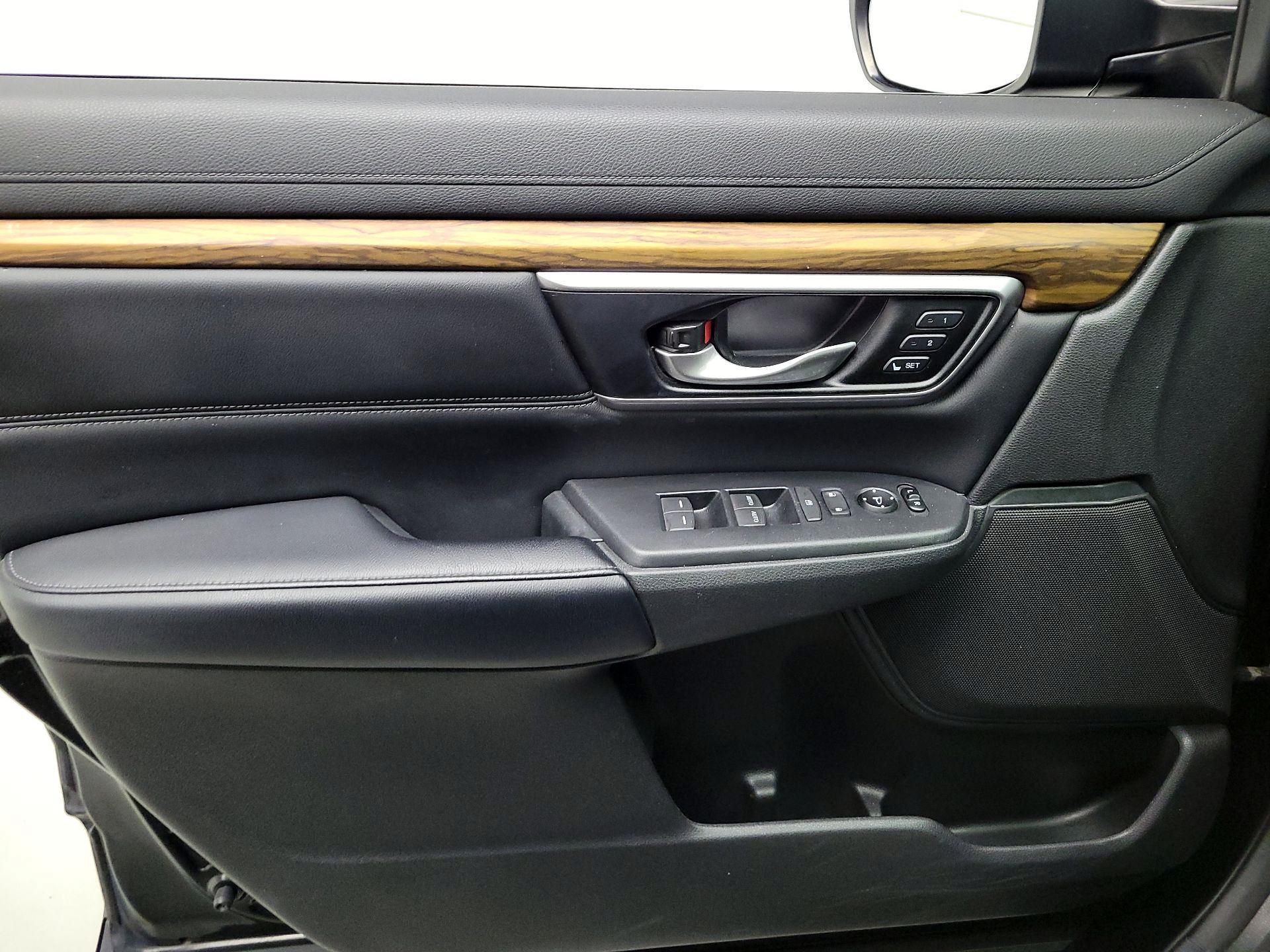 Thumbnail: 2017 Honda CR-V - 12