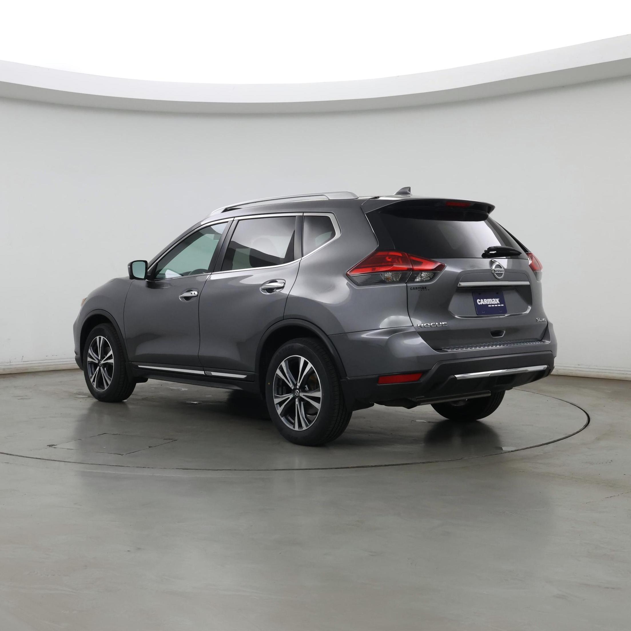 Thumbnail: 2017 Nissan Rogue - 2
