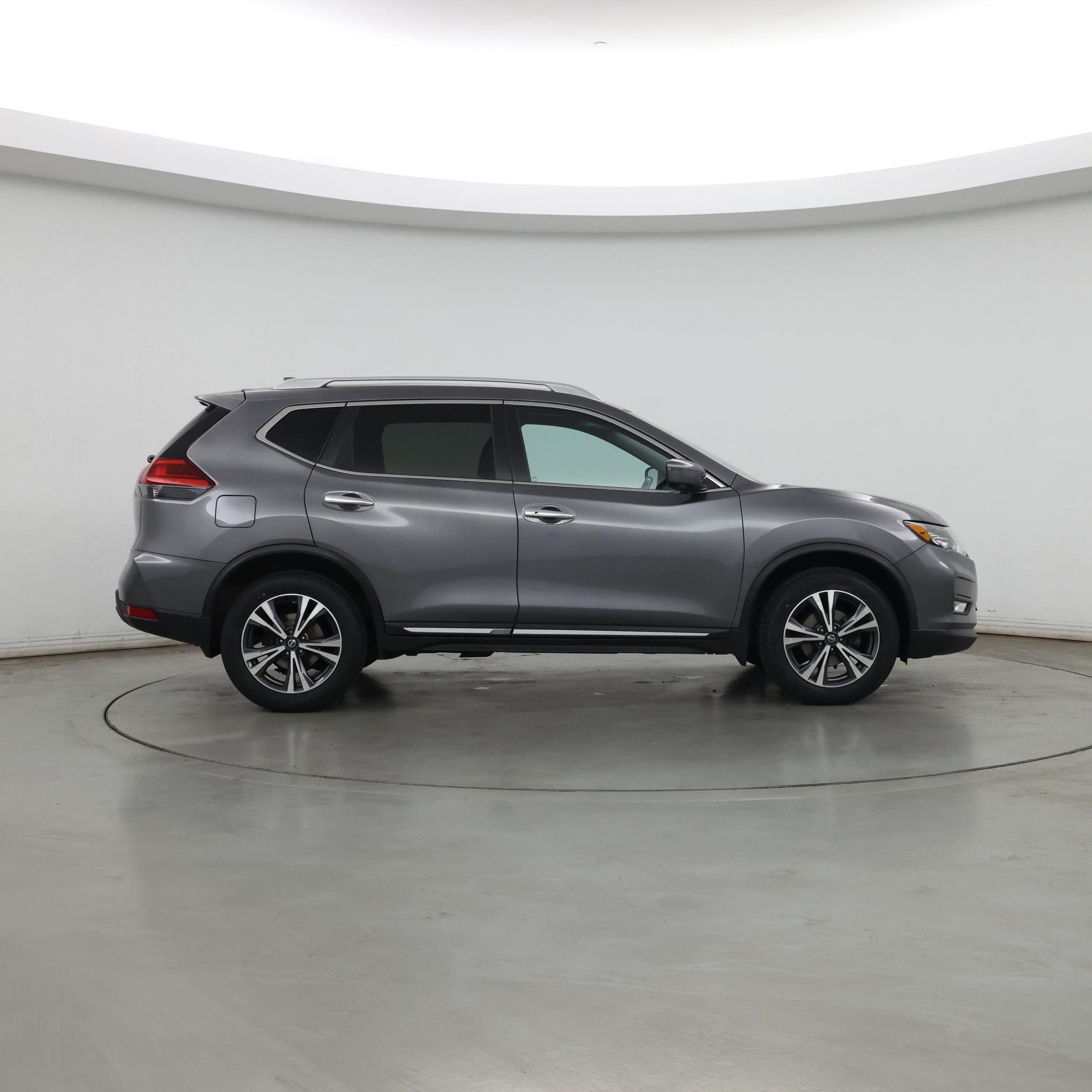 Thumbnail: 2017 Nissan Rogue - 7