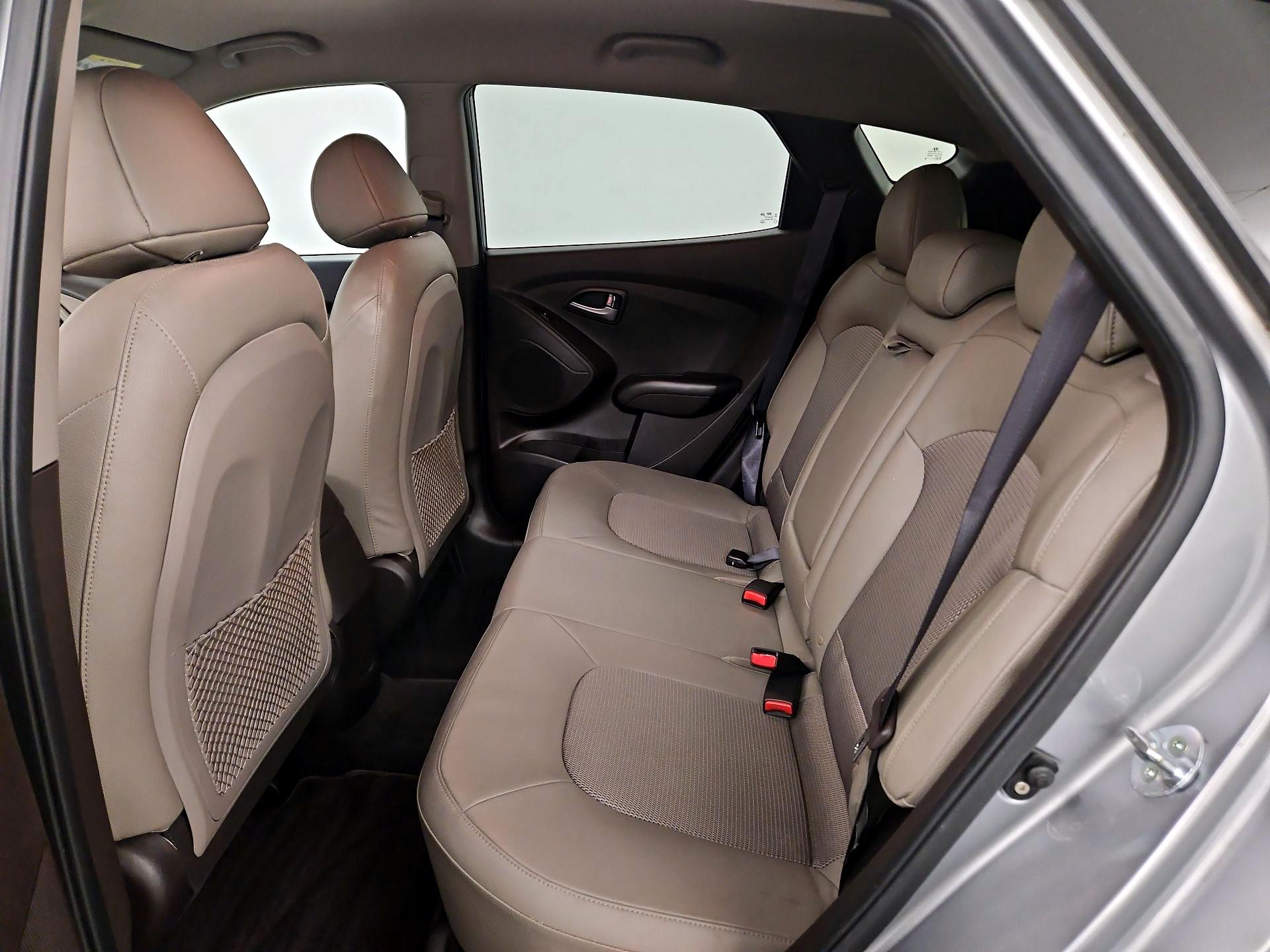 Thumbnail: 2015 Hyundai Tucson - 19