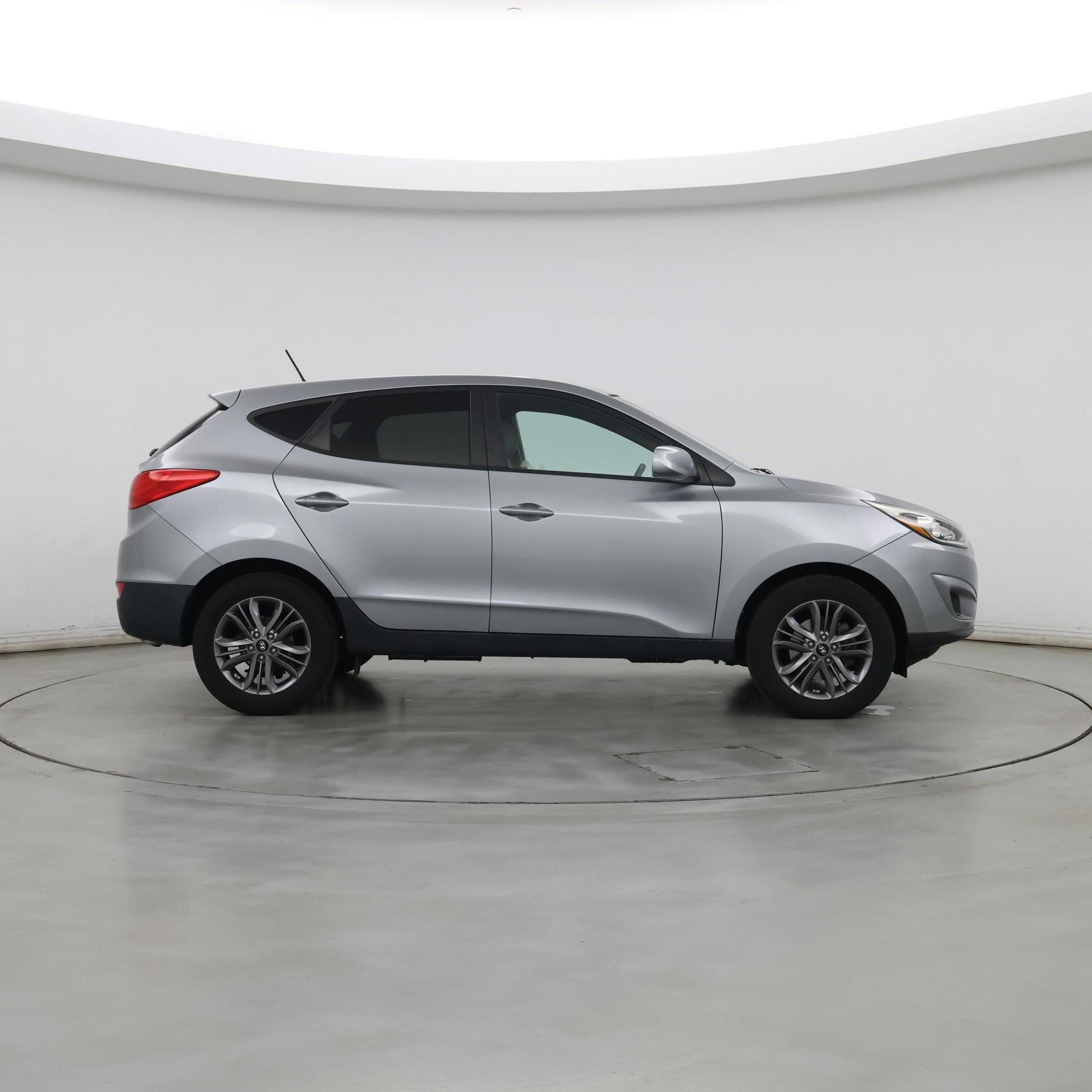 Thumbnail: 2015 Hyundai Tucson - 7