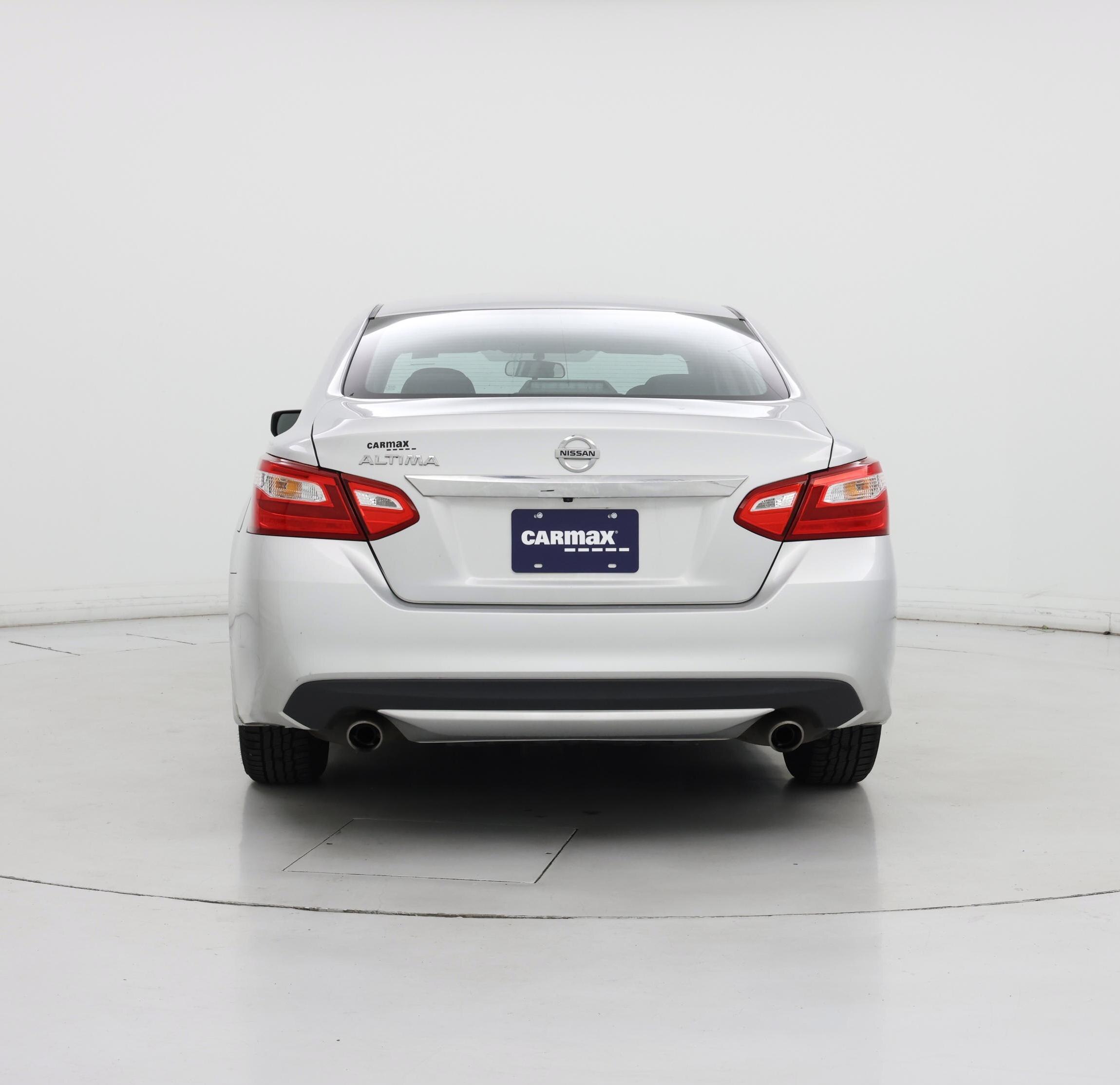 Thumbnail: 2017 Nissan Altima - 6