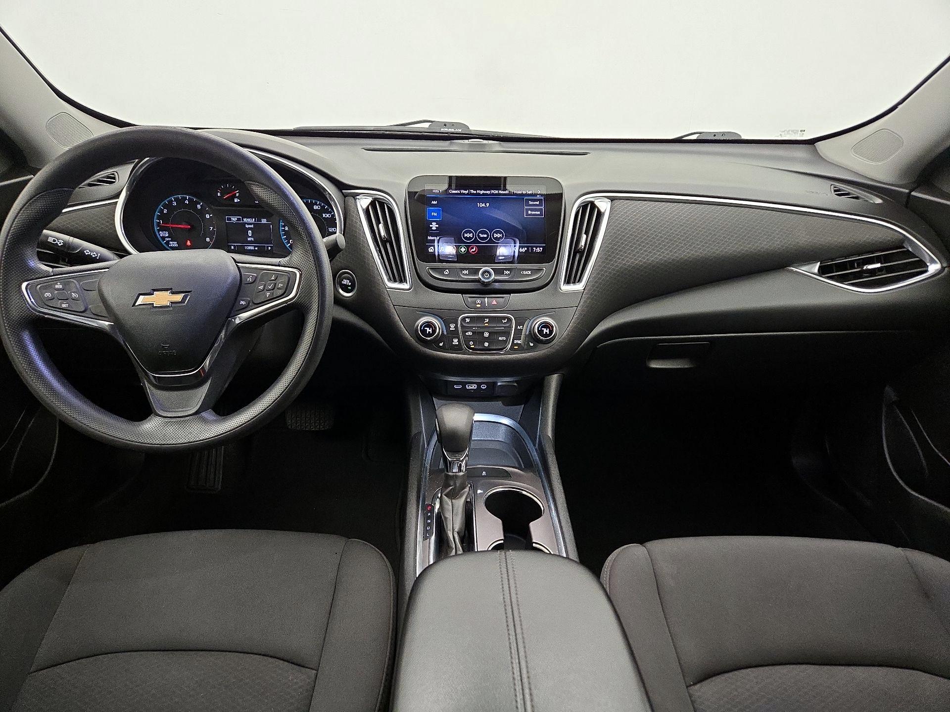 Thumbnail: 2021 Chevrolet Malibu - 9