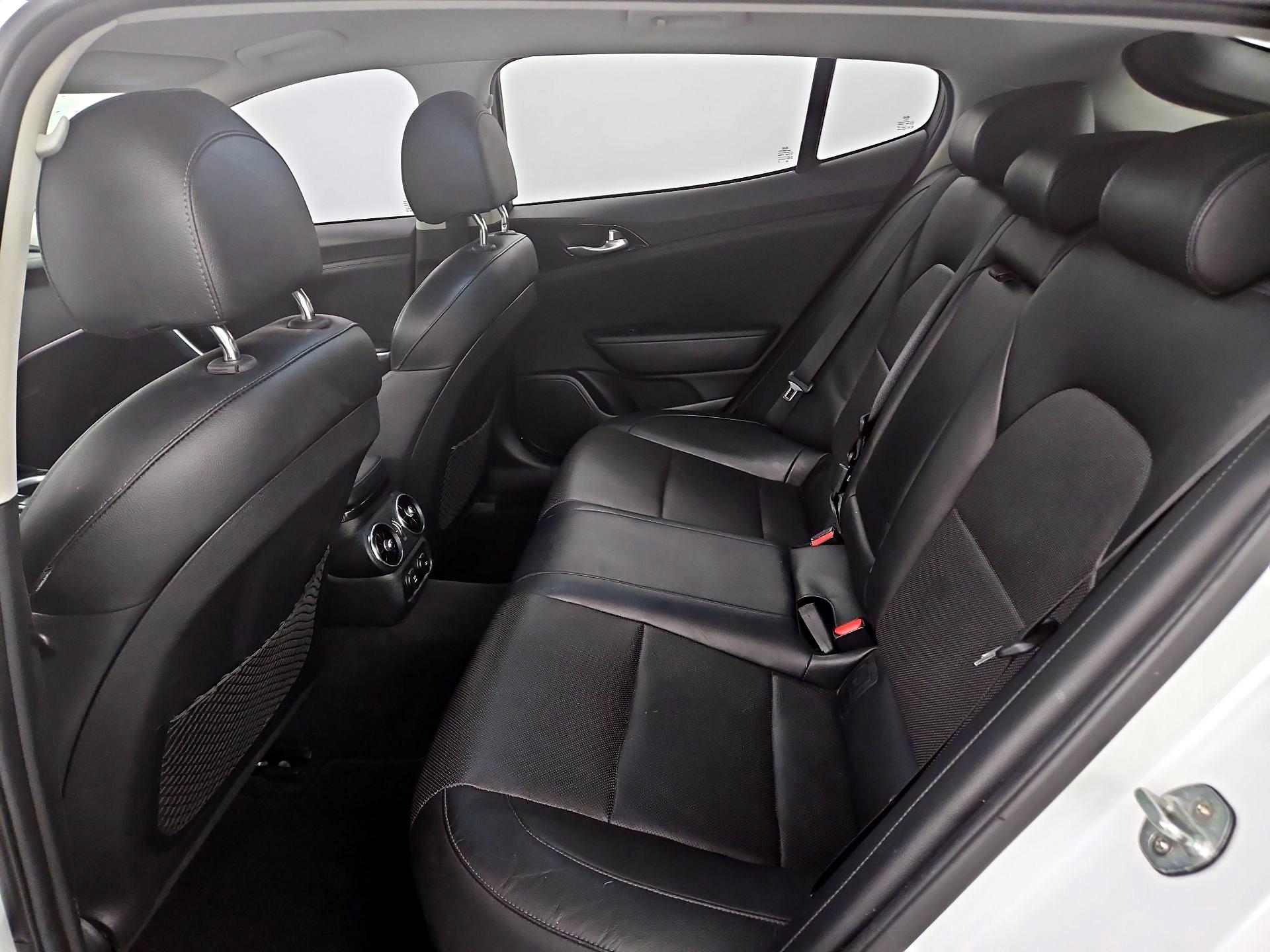 Thumbnail: 2018 Kia Stinger - 19