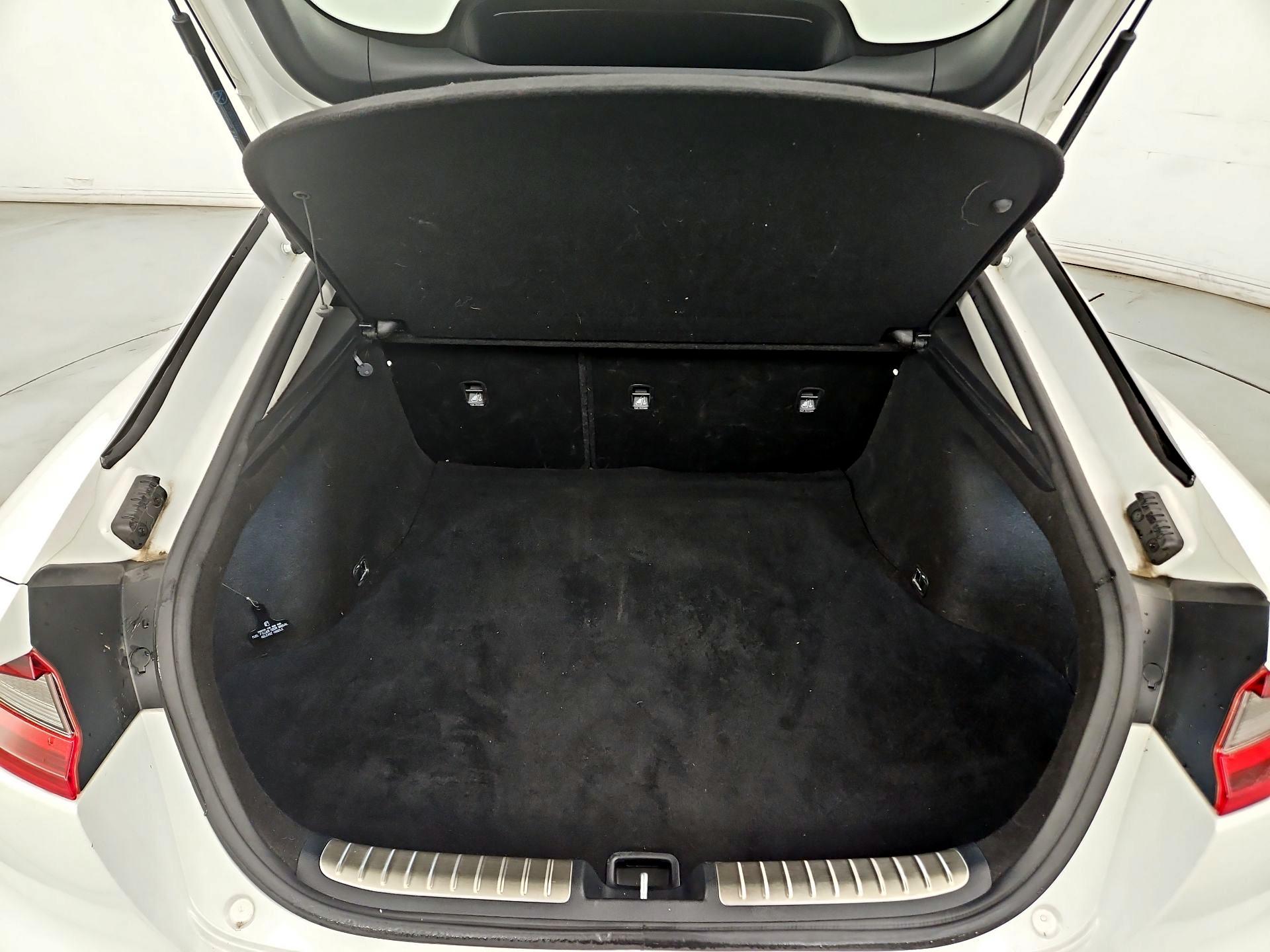 Thumbnail: 2018 Kia Stinger - 20