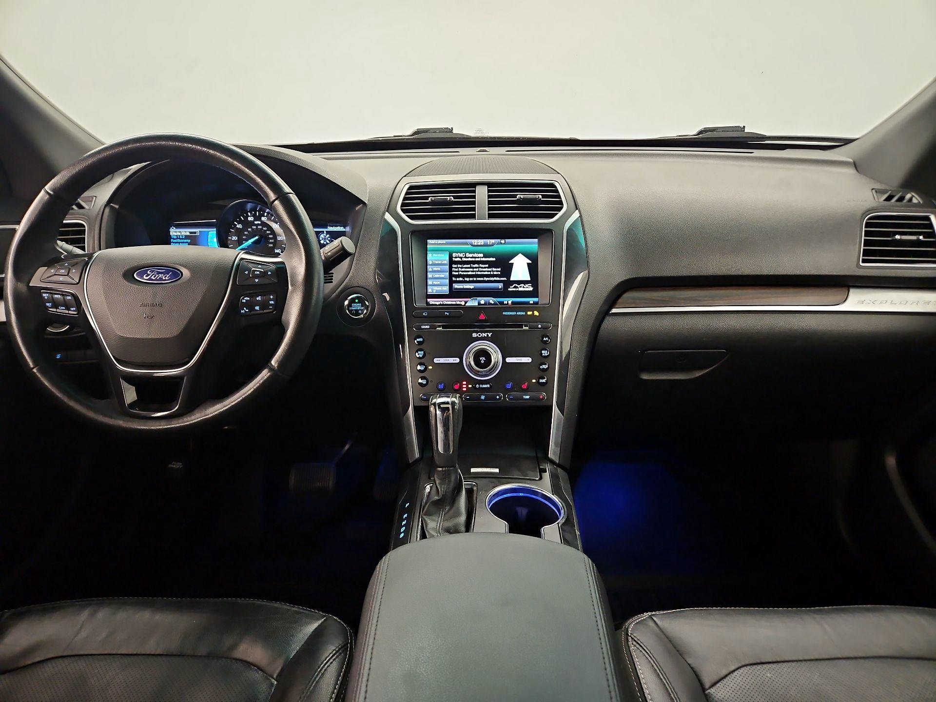 Thumbnail: 2016 Ford Explorer - 9