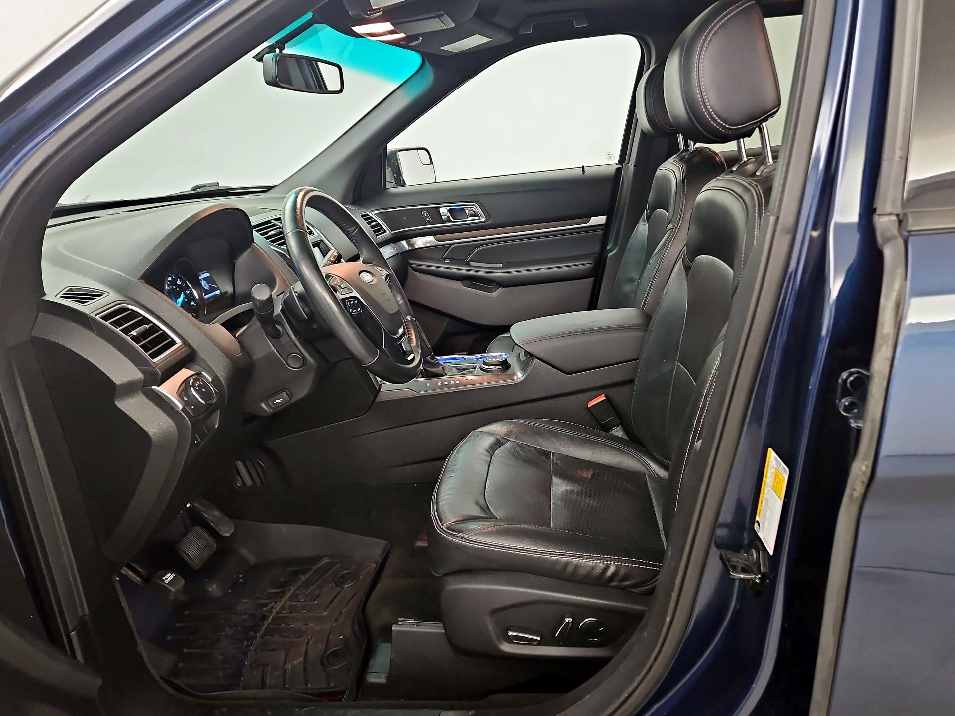 Thumbnail: 2016 Ford Explorer - 11