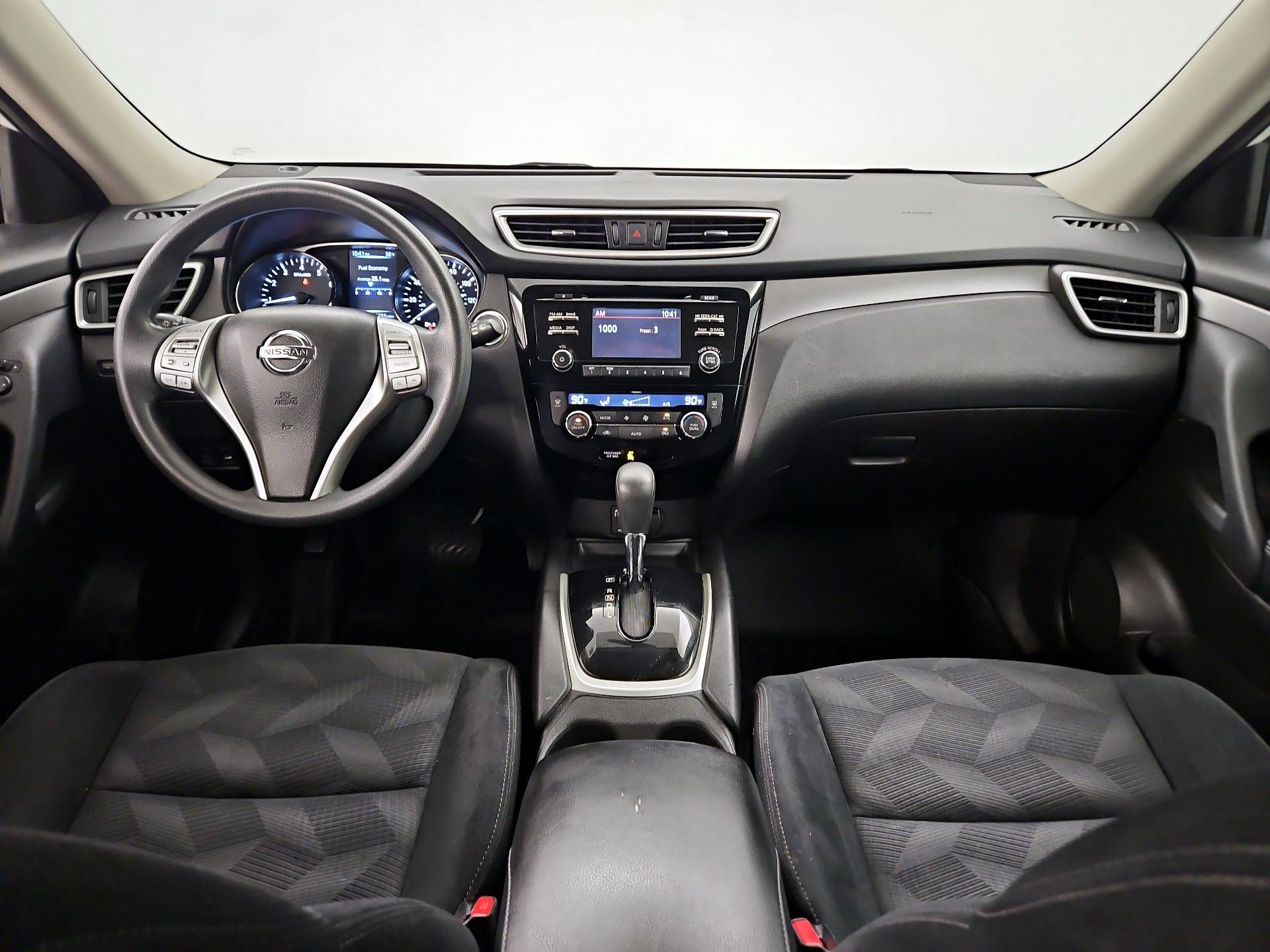 Thumbnail: 2015 Nissan Rogue - 9