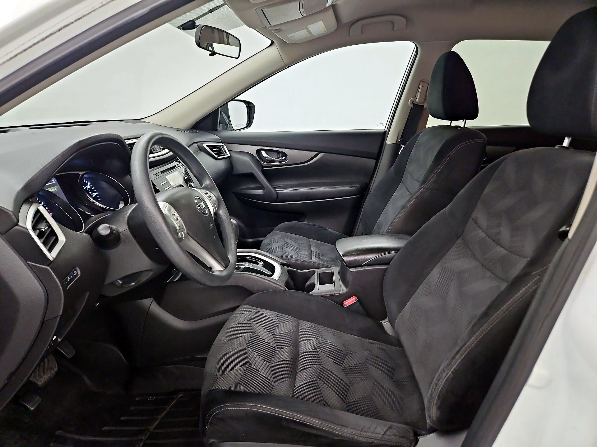 Thumbnail: 2015 Nissan Rogue - 11