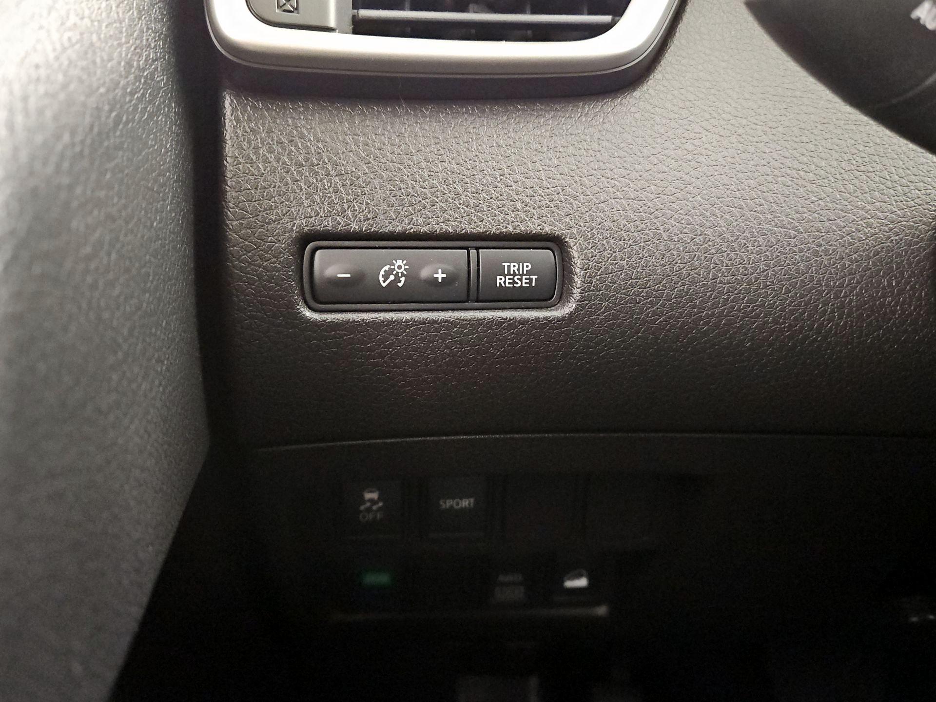 Thumbnail: 2015 Nissan Rogue - 13