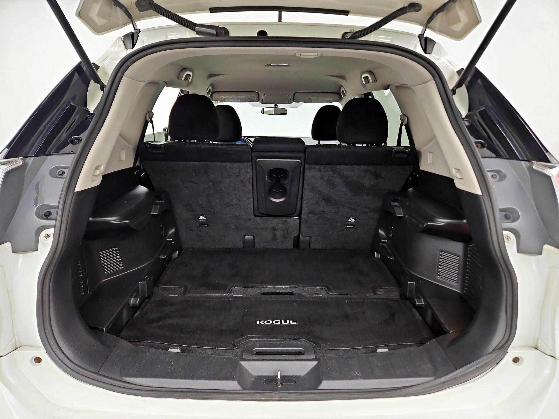 Thumbnail: 2015 Nissan Rogue - 20