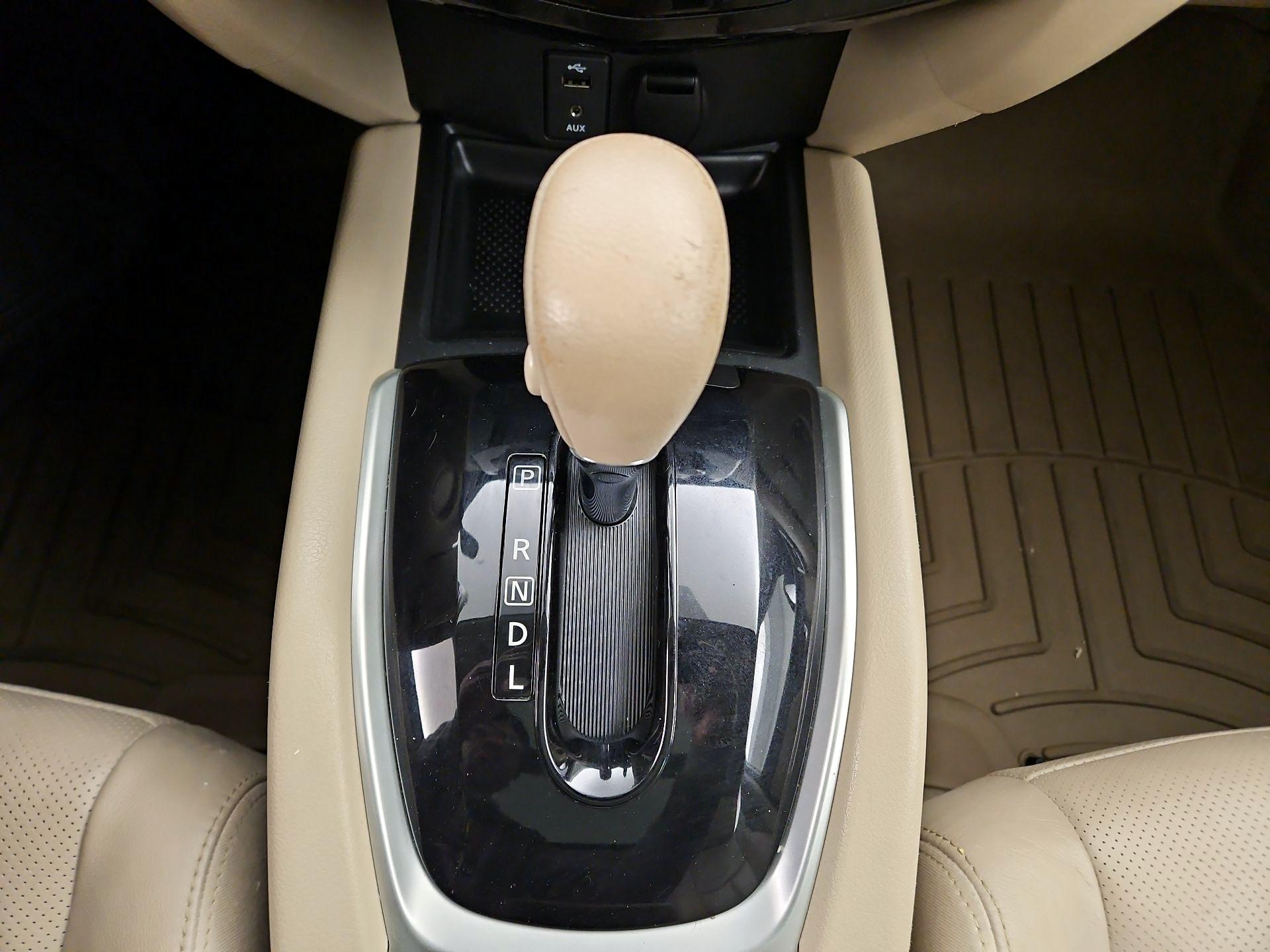 Thumbnail: 2014 Nissan Rogue - 18