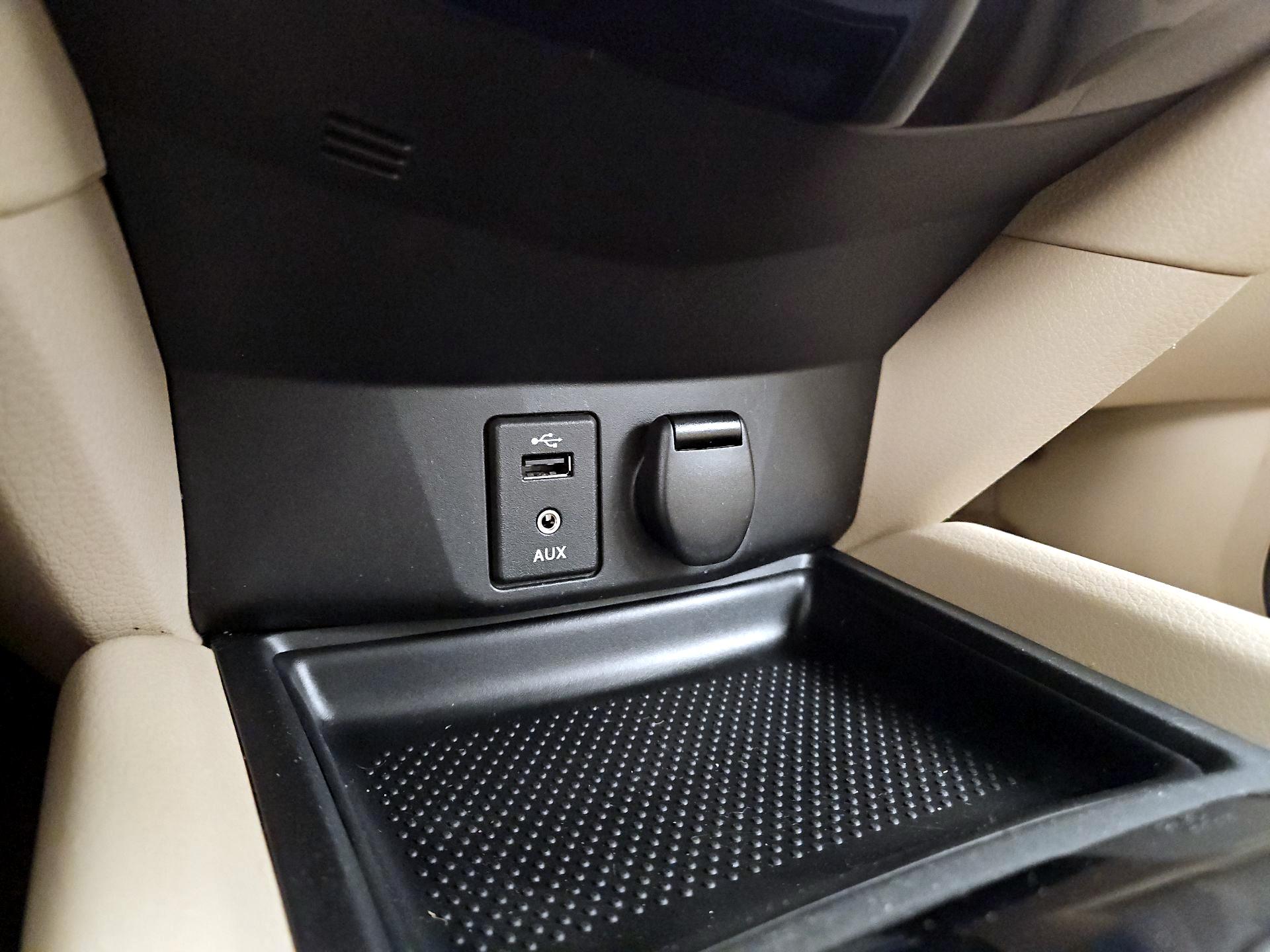 Thumbnail: 2014 Nissan Rogue - 19