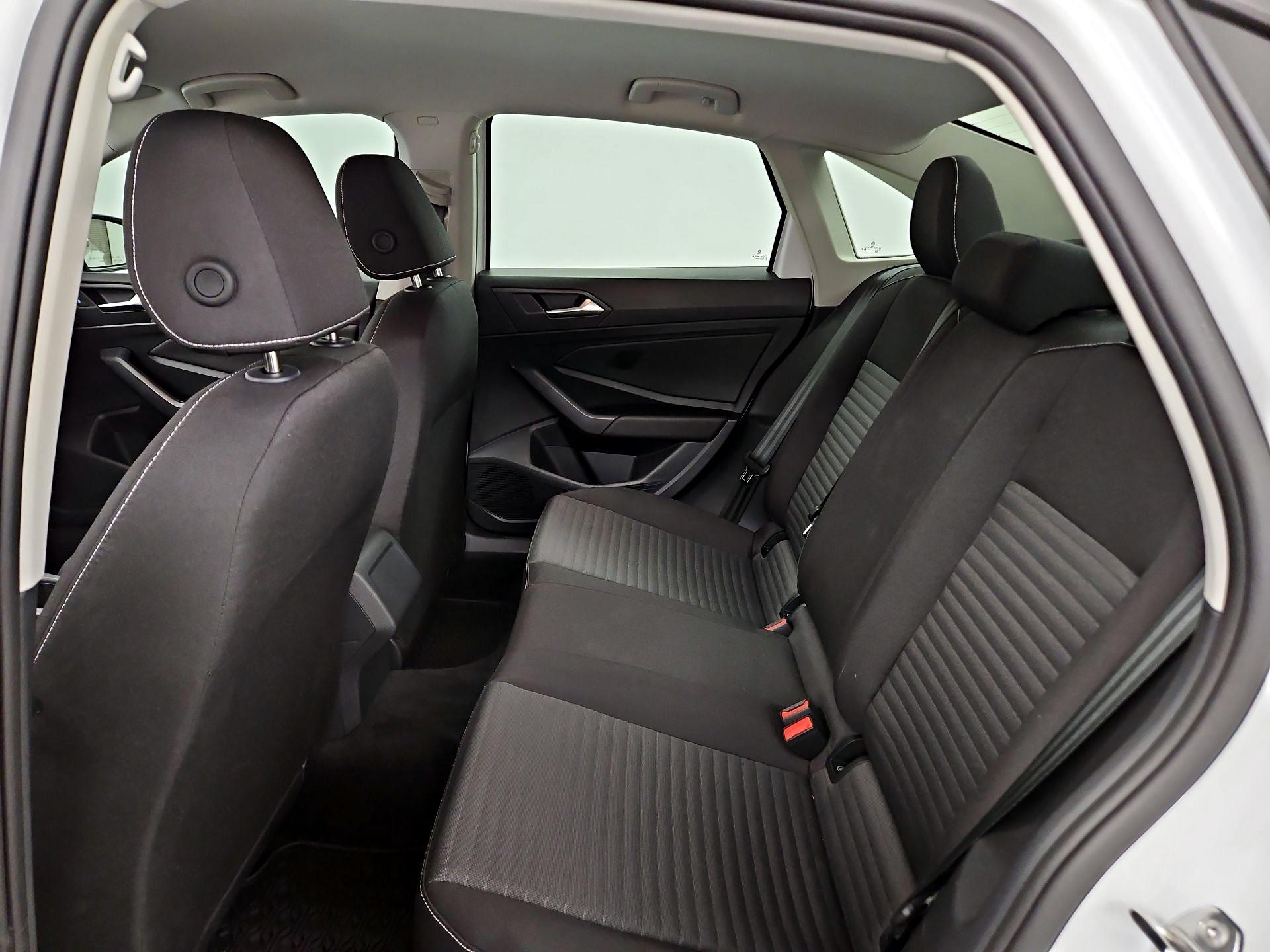 Thumbnail: 2024 Volkswagen Jetta - 19