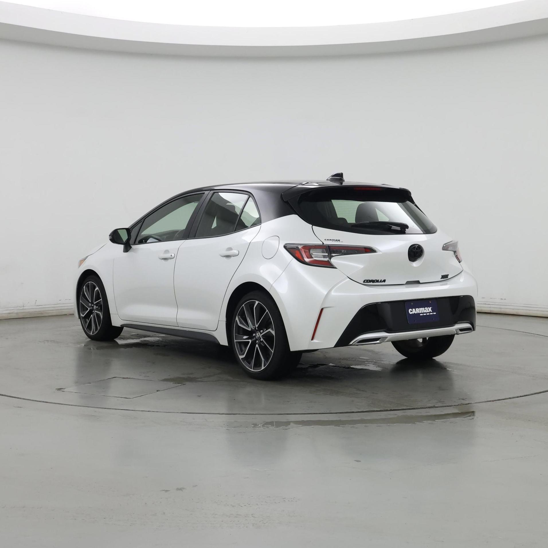 Thumbnail: 2021 Toyota Corolla - 2
