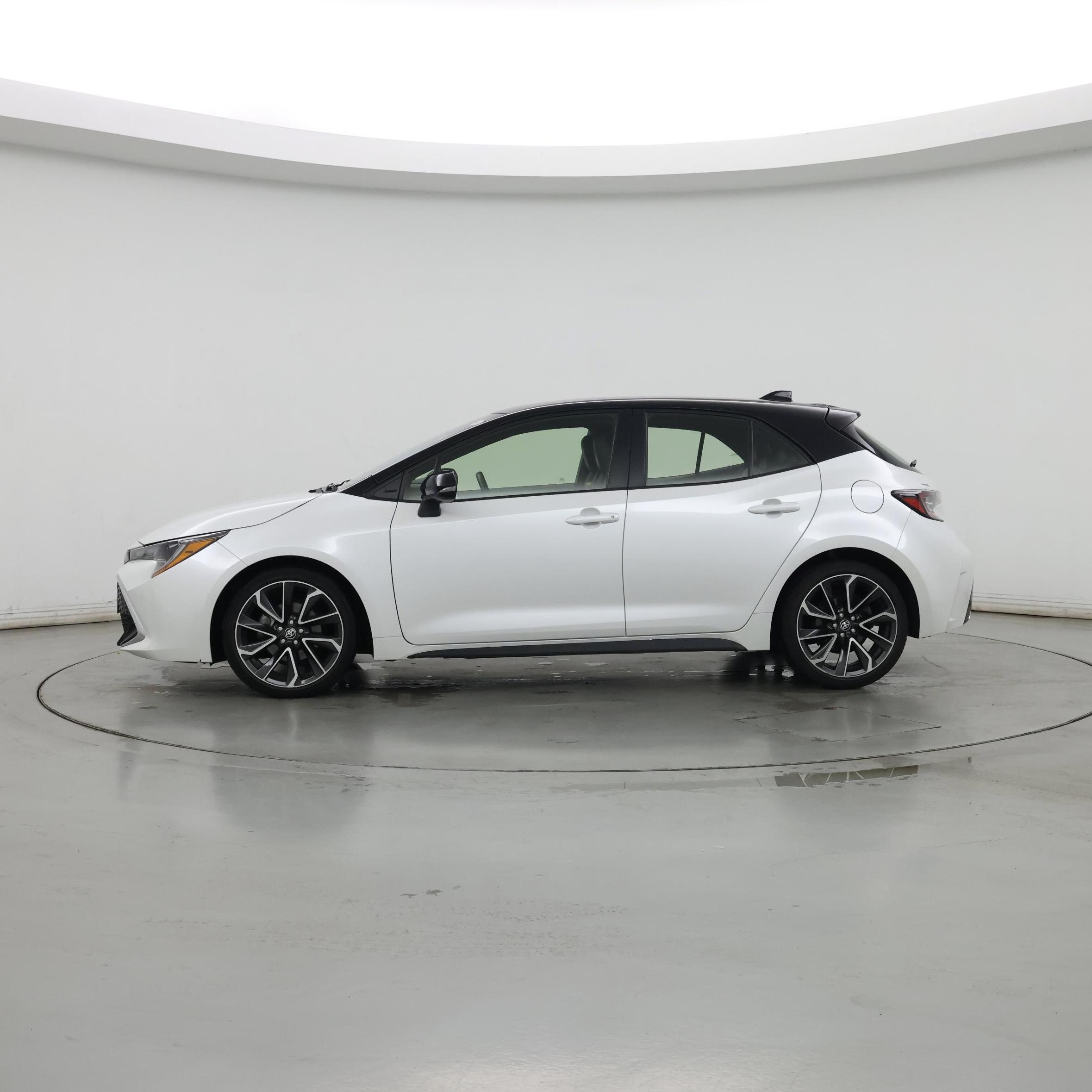 Thumbnail: 2021 Toyota Corolla - 3