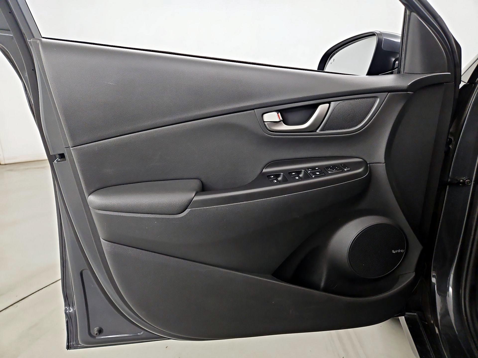 Thumbnail: 2019 Hyundai Kona - 12