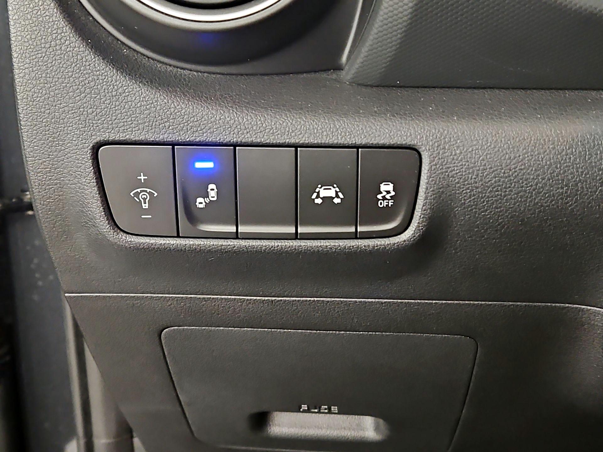 Thumbnail: 2019 Hyundai Kona - 13