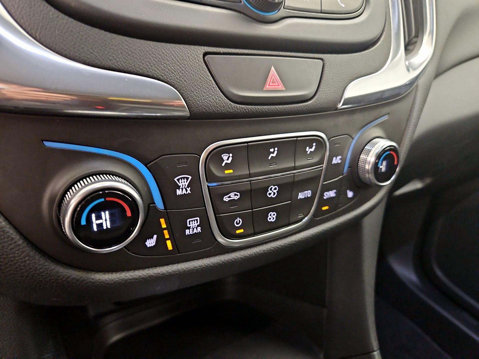 Thumbnail: 2018 Chevrolet Equinox - 16