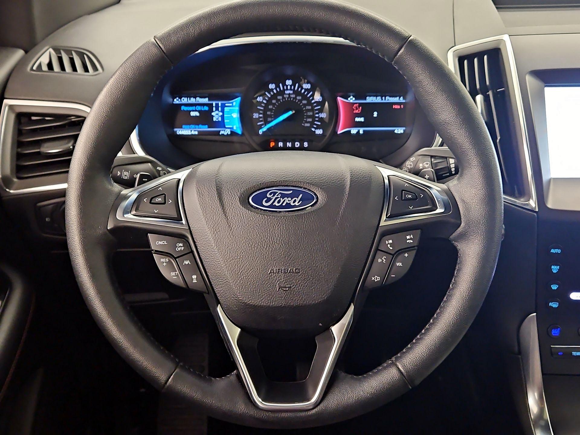 Thumbnail: 2020 Ford Edge - 10