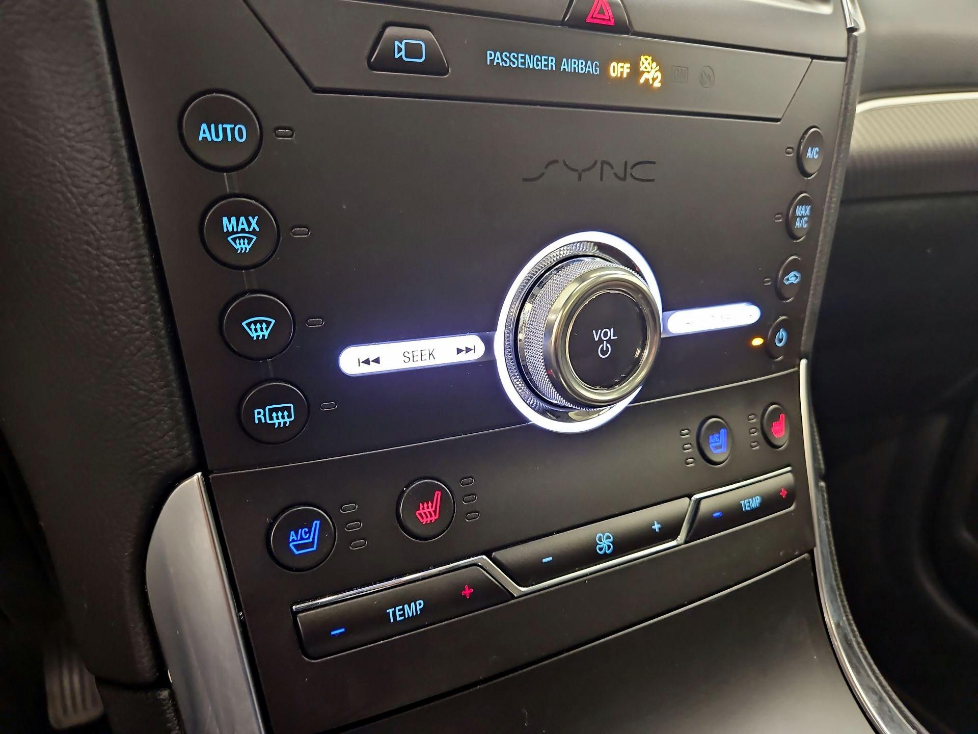 Thumbnail: 2020 Ford Edge - 17