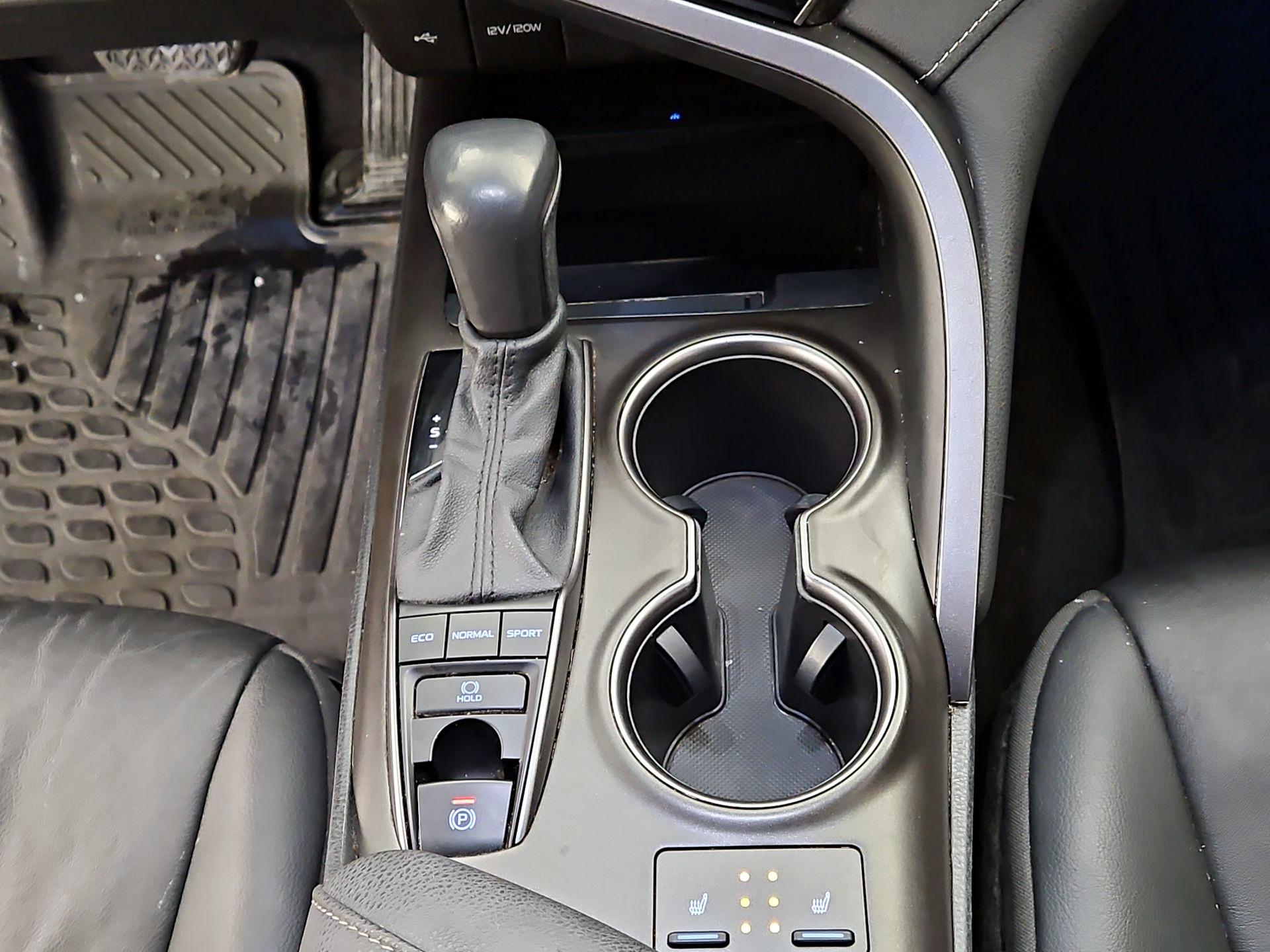 Thumbnail: 2021 Toyota Camry - 17