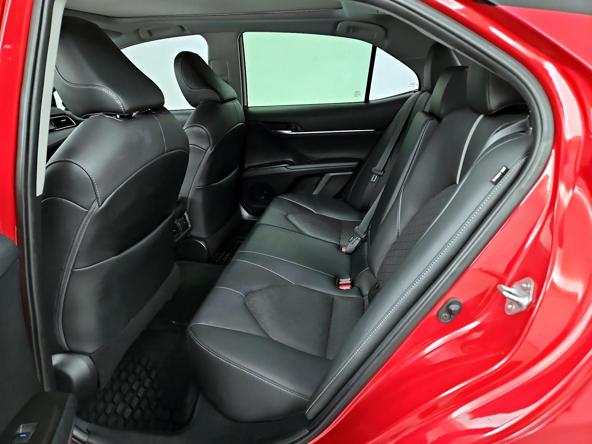 Thumbnail: 2021 Toyota Camry - 20