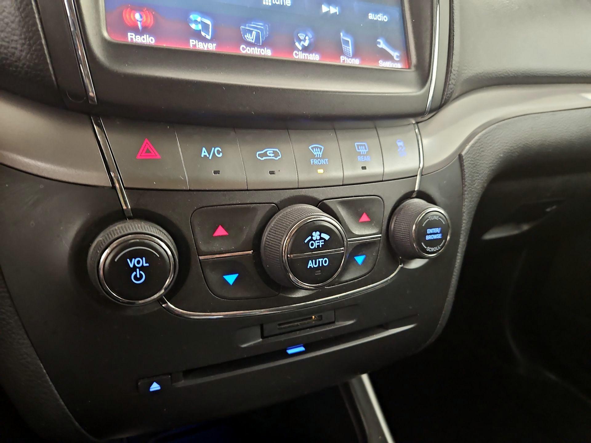 Thumbnail: 2018 Dodge Journey - 16