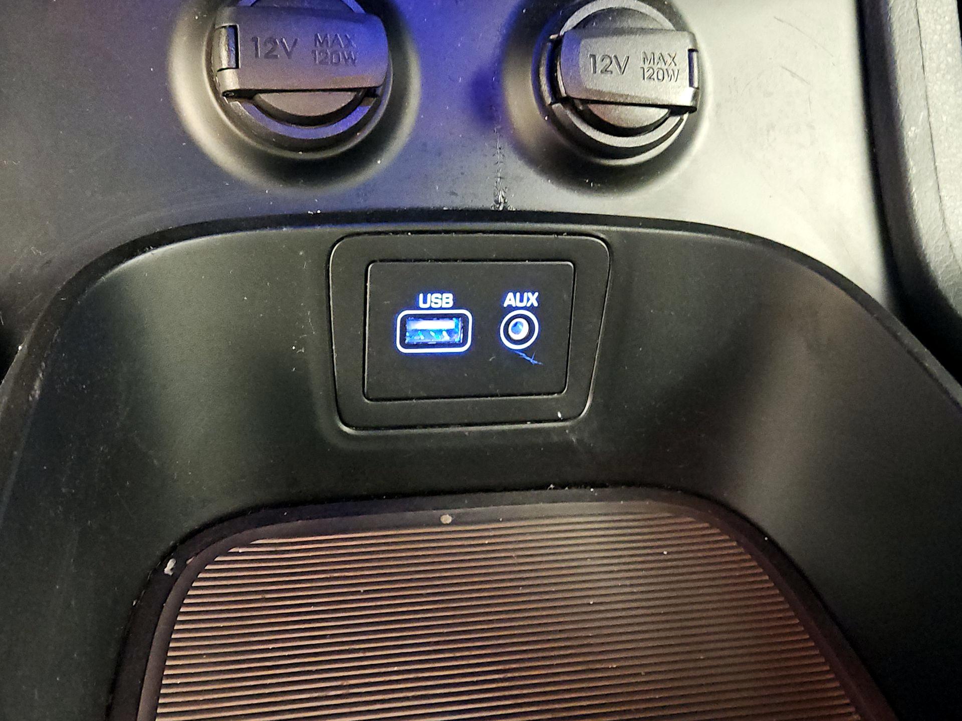 Thumbnail: 2017 Hyundai Santa Fe - 18