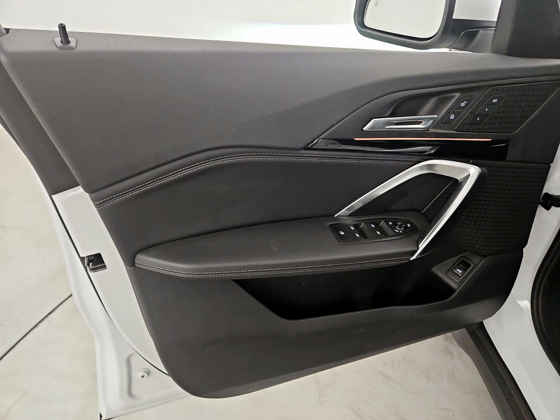 Thumbnail: 2023 BMW X1 - 12