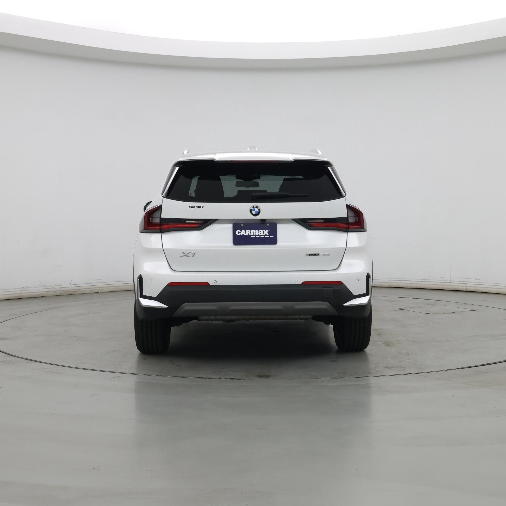 Thumbnail: 2023 BMW X1 - 6