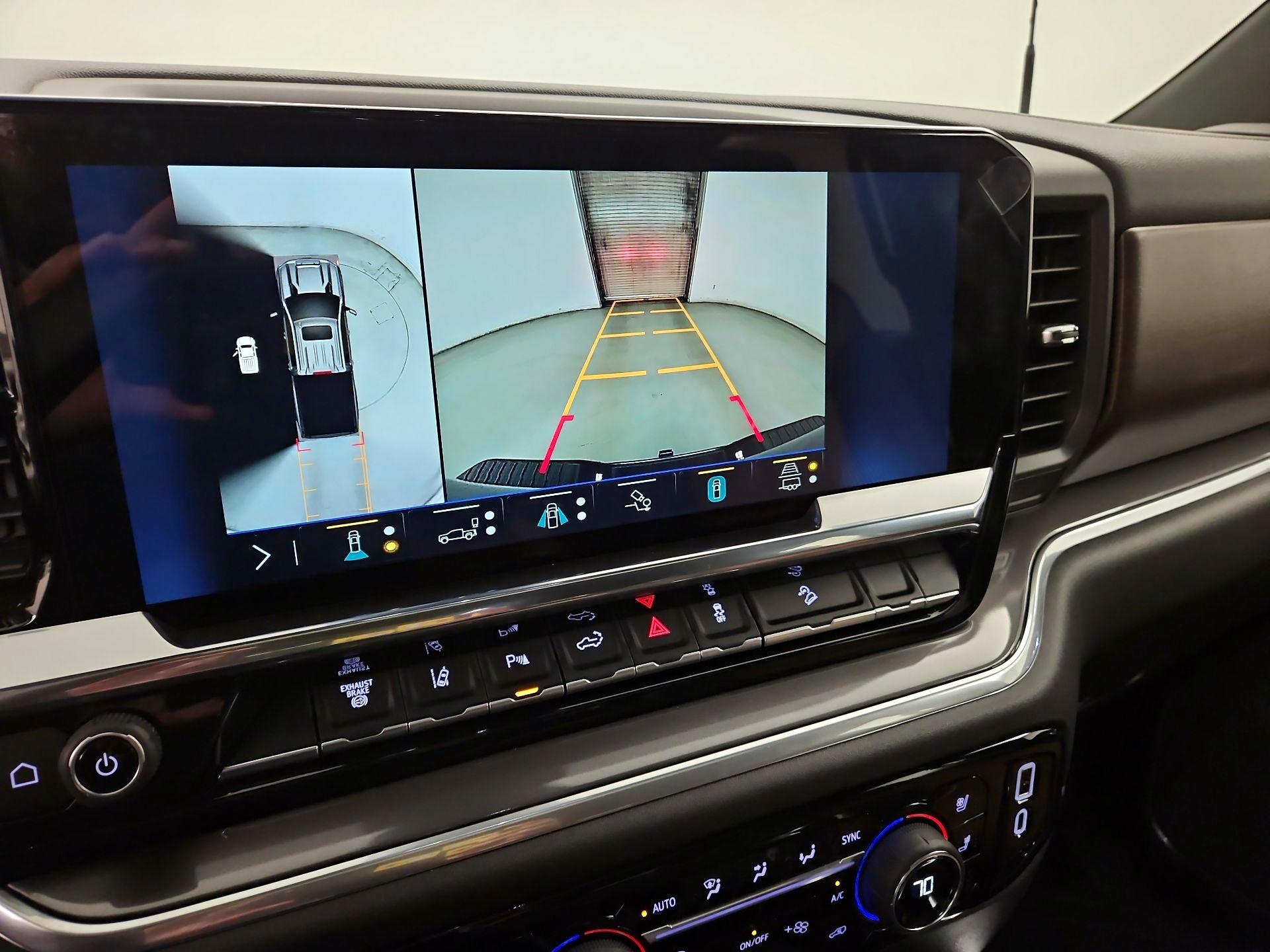 Thumbnail: 2025 Chevrolet Silverado 2500 - 15