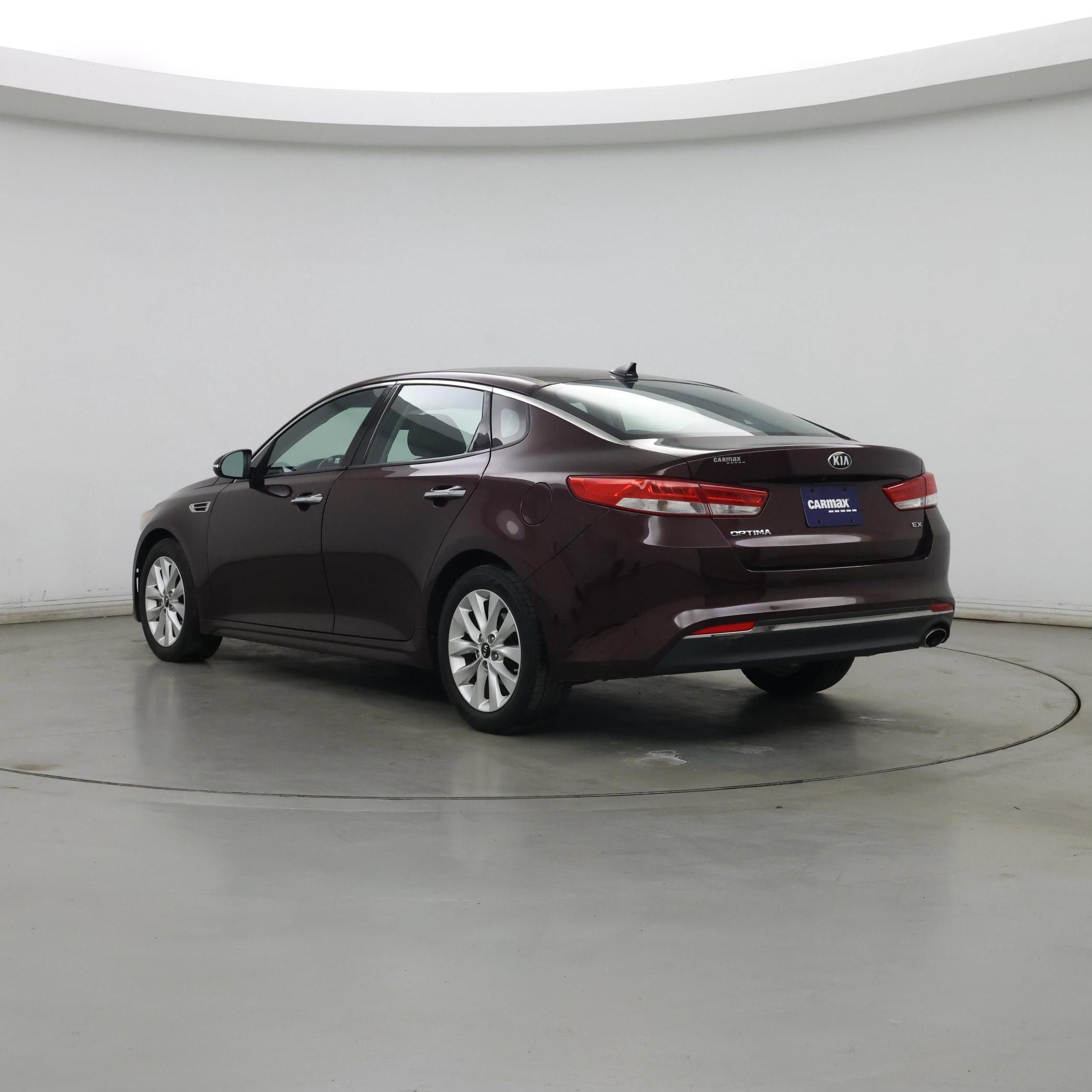 Thumbnail: 2016 Kia Optima - 2