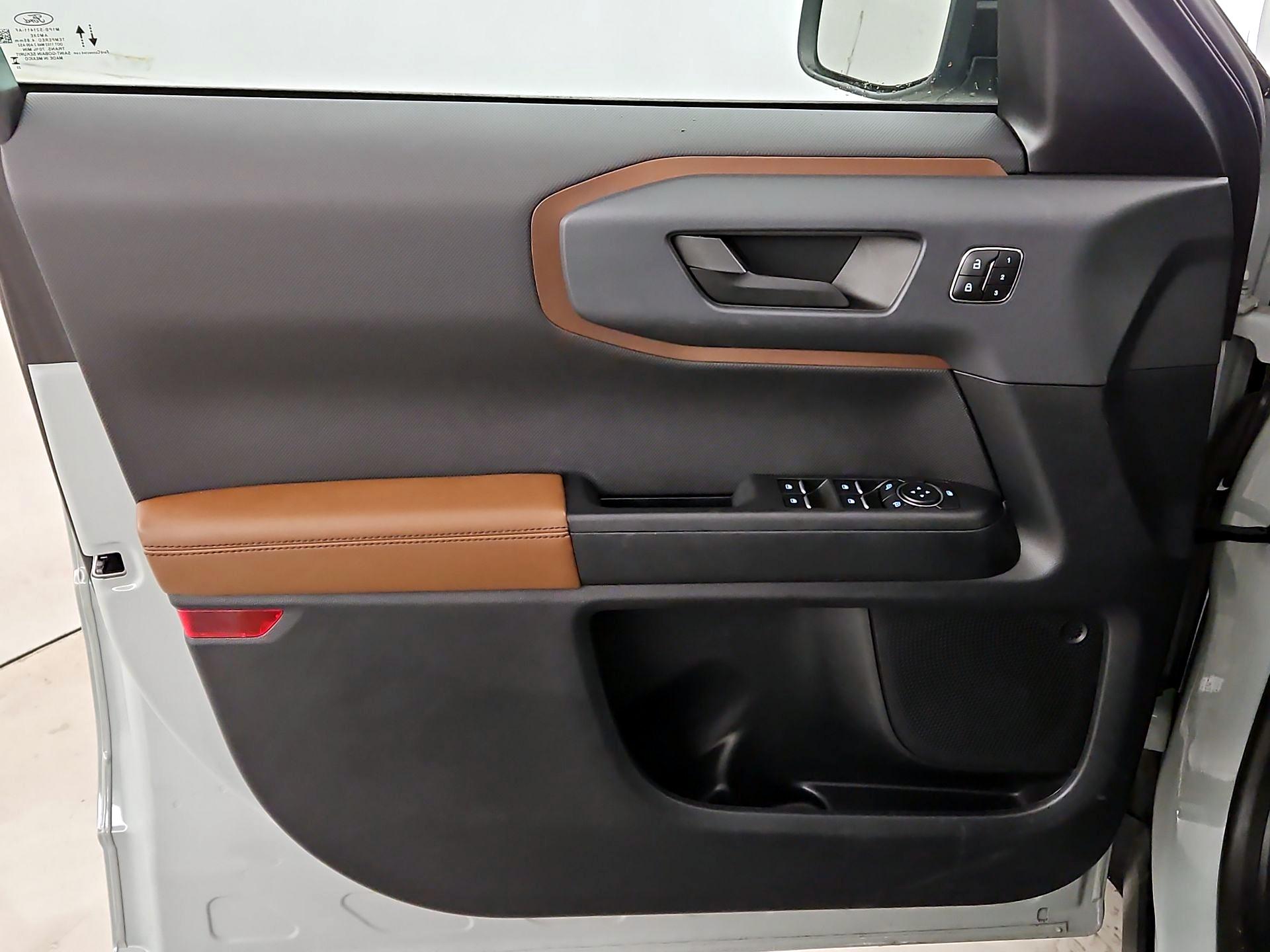 Thumbnail: 2024 Ford Bronco Sport - 12