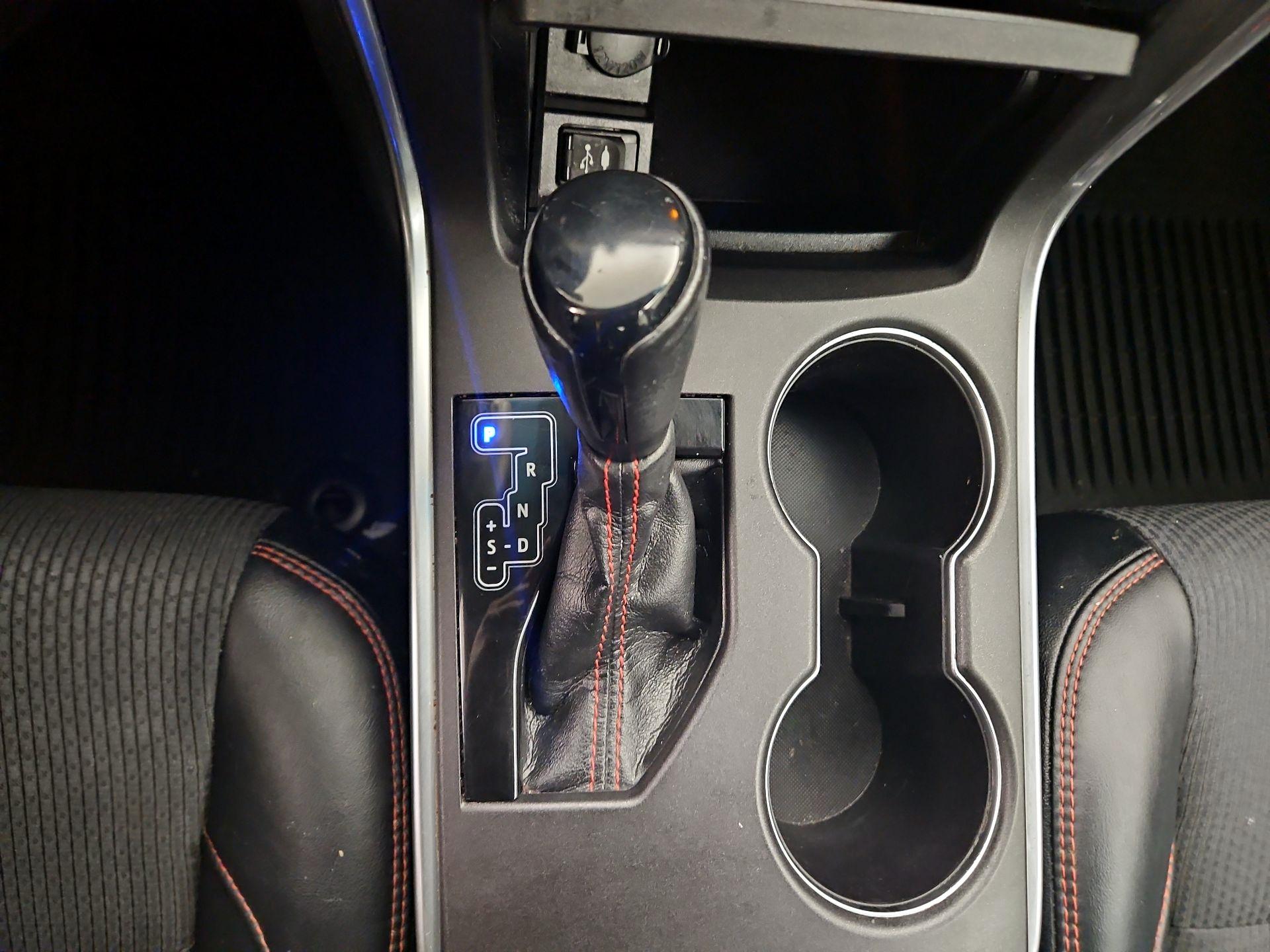 Thumbnail: 2017 Toyota Camry - 17