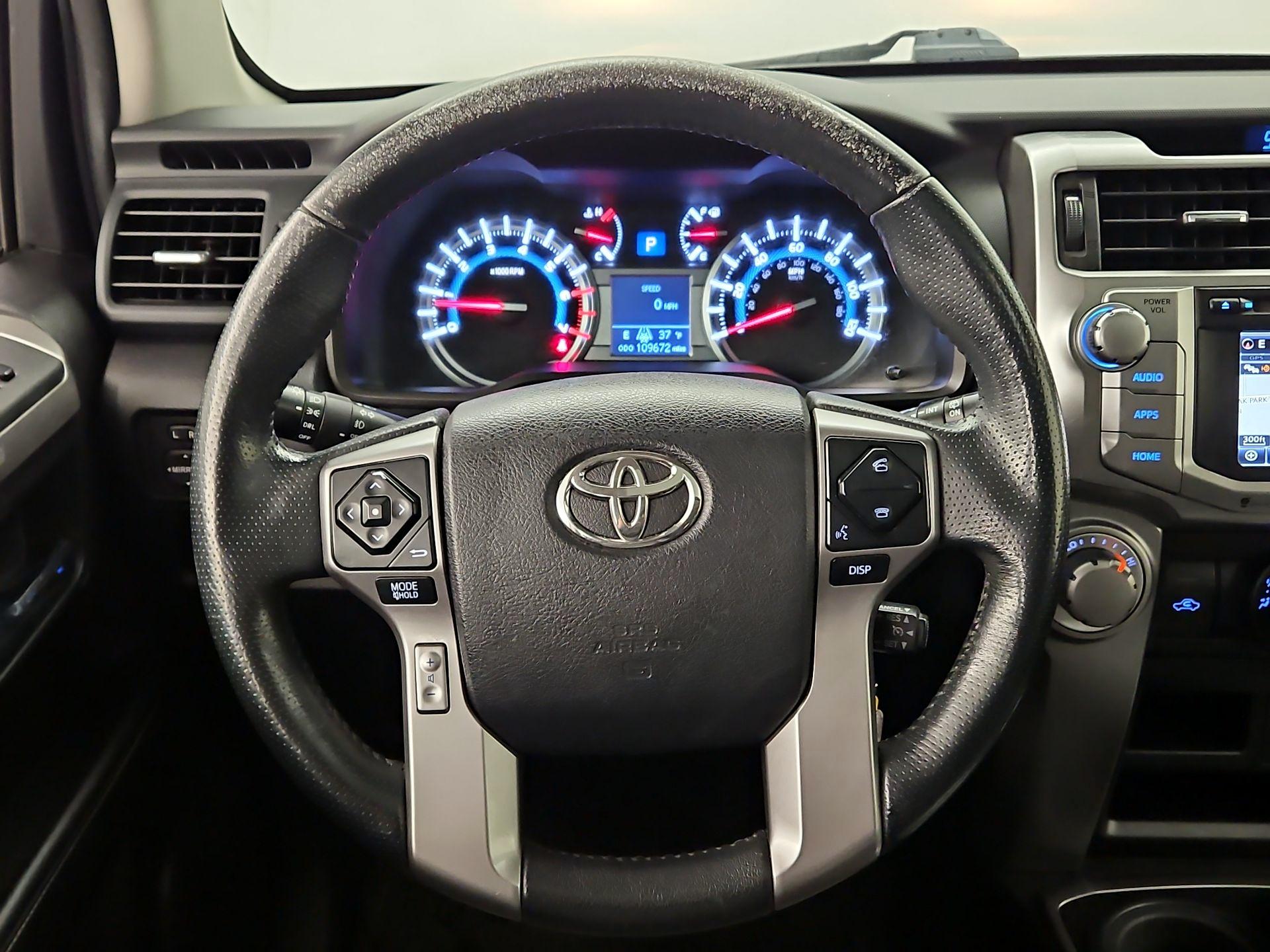 Thumbnail: 2016 Toyota 4Runner - 10