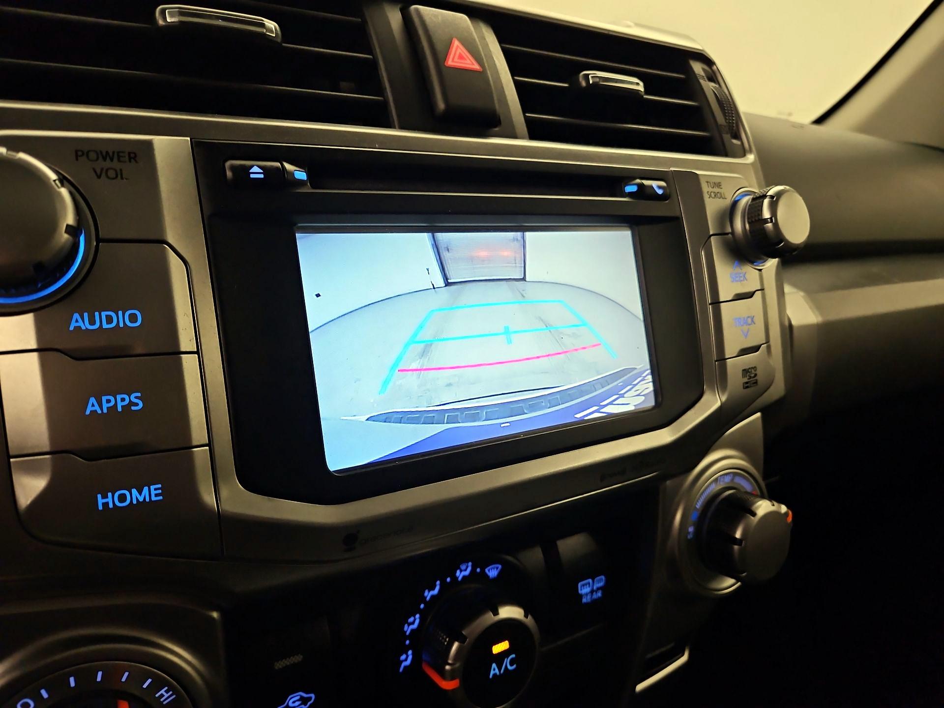 Thumbnail: 2016 Toyota 4Runner - 15