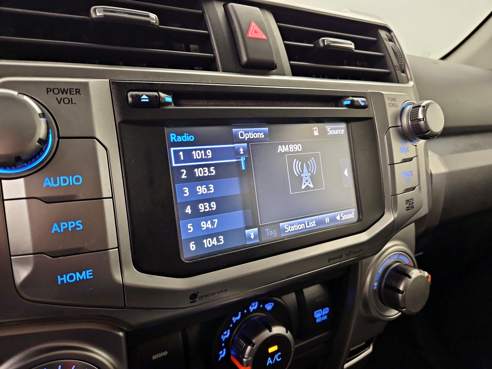 Thumbnail: 2016 Toyota 4Runner - 16