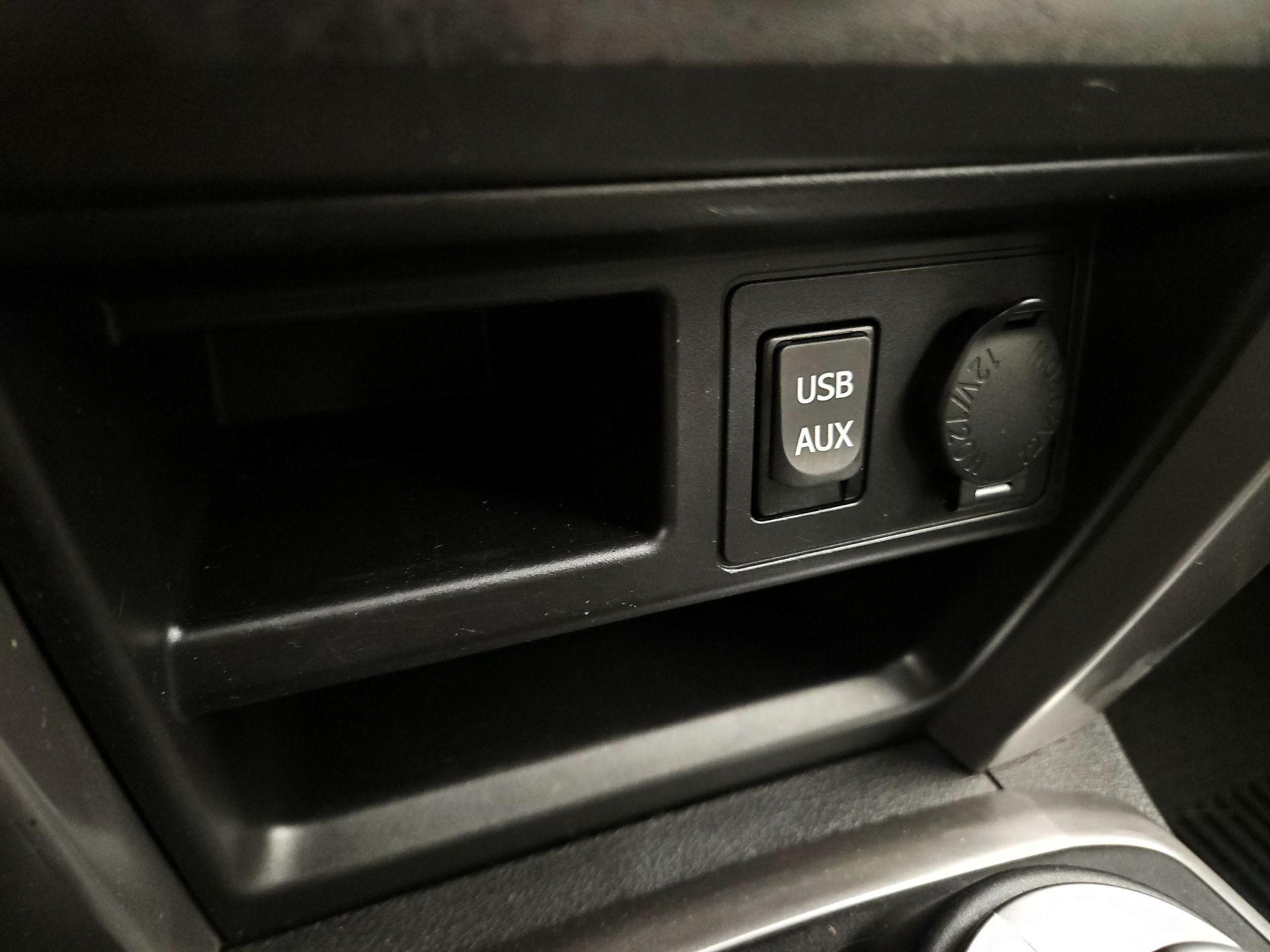 Thumbnail: 2016 Toyota 4Runner - 19