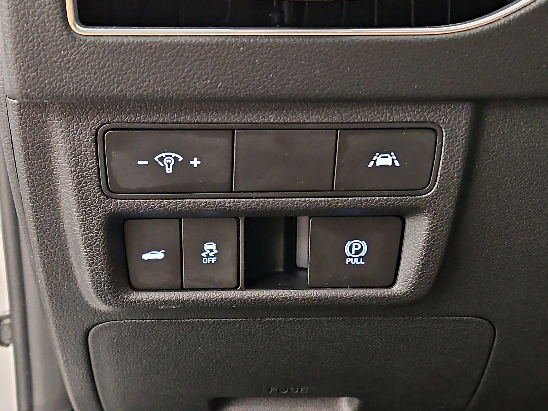 Thumbnail: 2020 Hyundai Sonata - 13