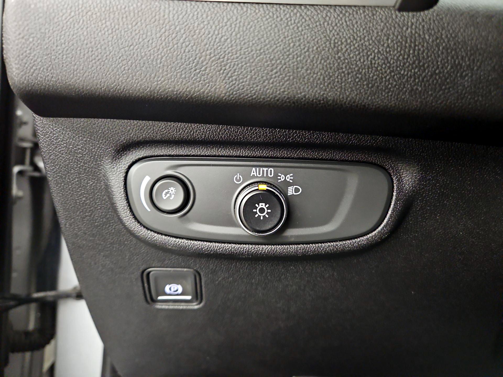 Thumbnail: 2018 GMC Terrain - 13