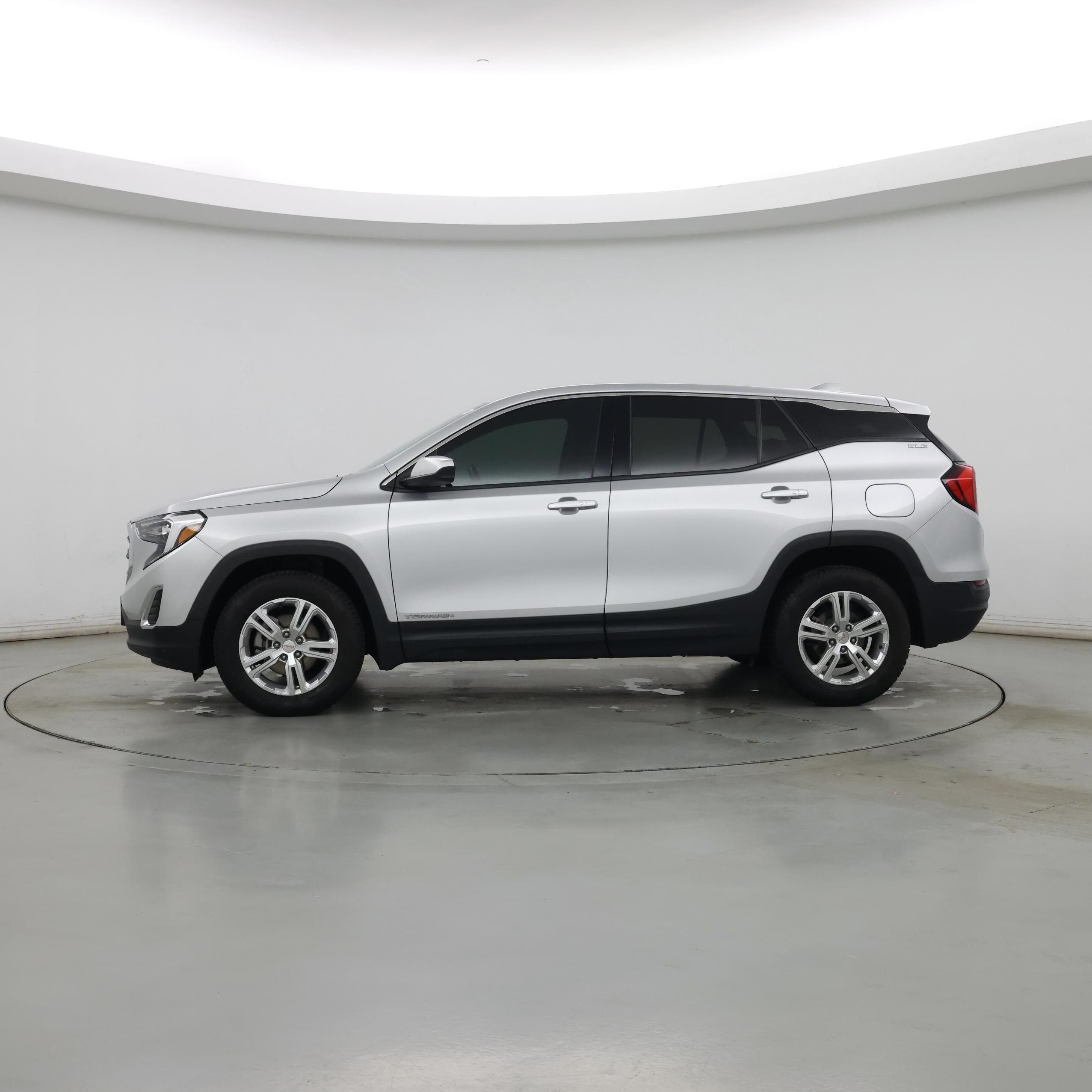 Thumbnail: 2018 GMC Terrain - 3