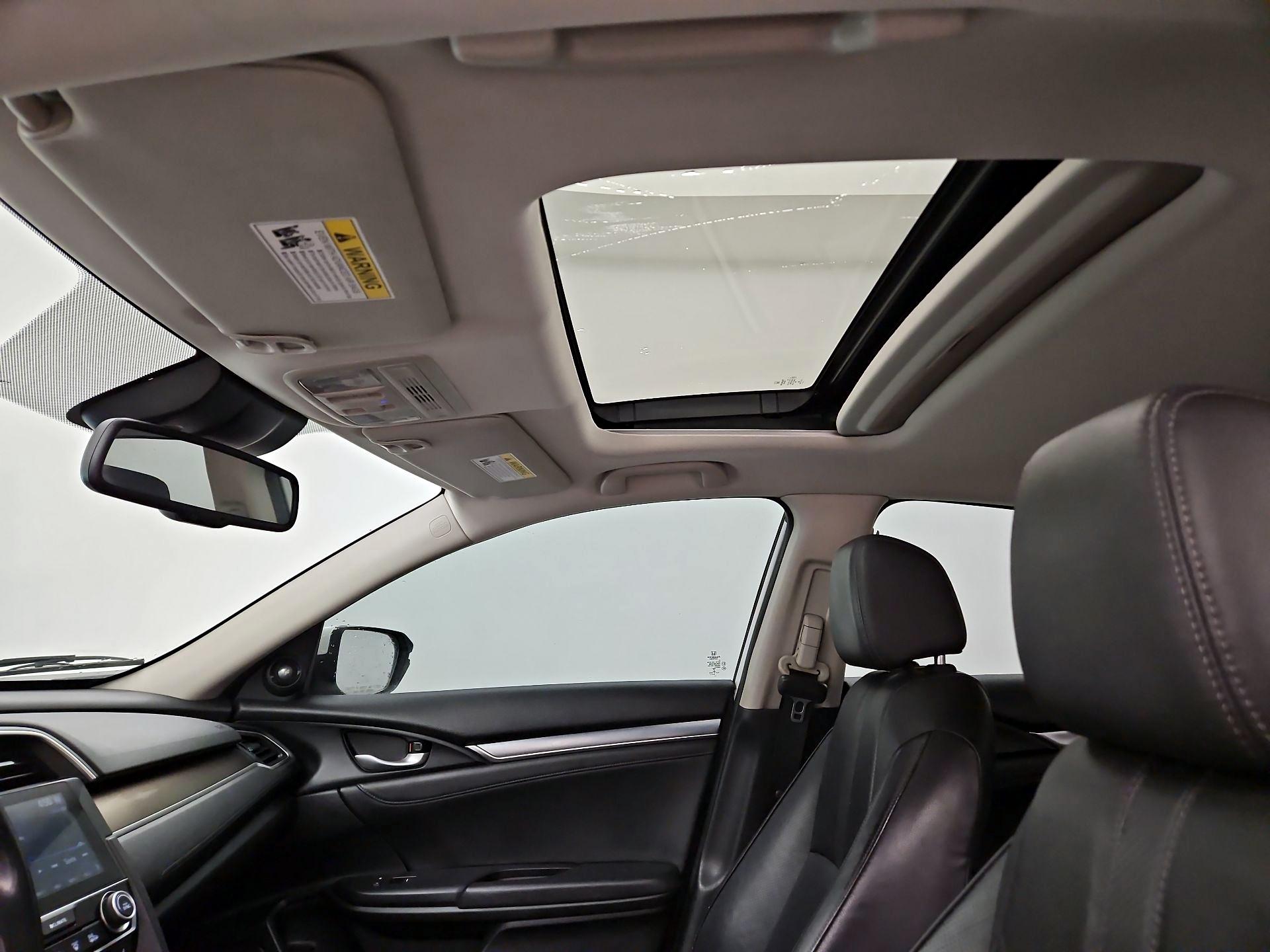 Thumbnail: 2016 Honda Civic - 18